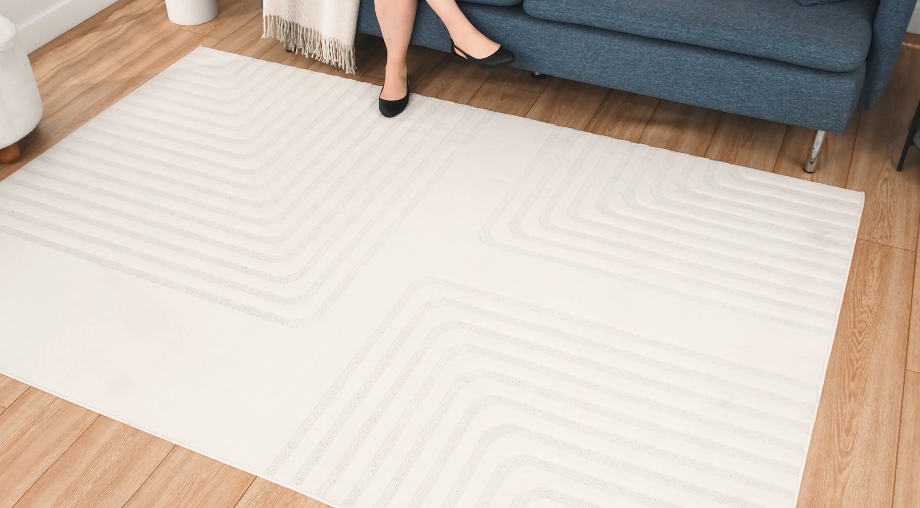 thumbnail video image 2 of Luxe Weavers Mid Century Modern Geometric Cream 8x10 Area Rug, Neutral Carpet, 2 of 10