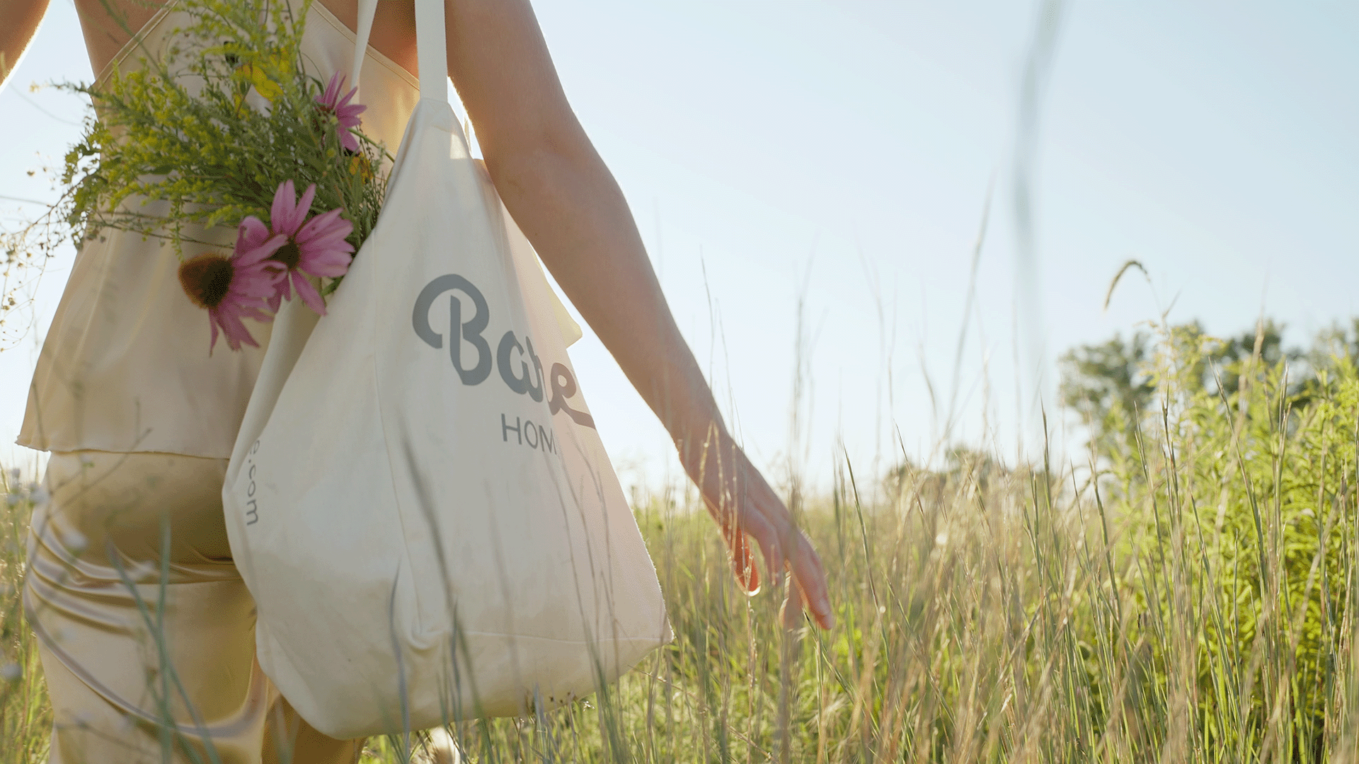 thumbnail video image 2 of Bare Home Cooling Performance Jersey Knit Stretch Sheet Set, Moisture-Wicking & Breathable, 4-Way Stretch Bed Sheets, Envelope Pillowcases (King, Grey), 2 of 10