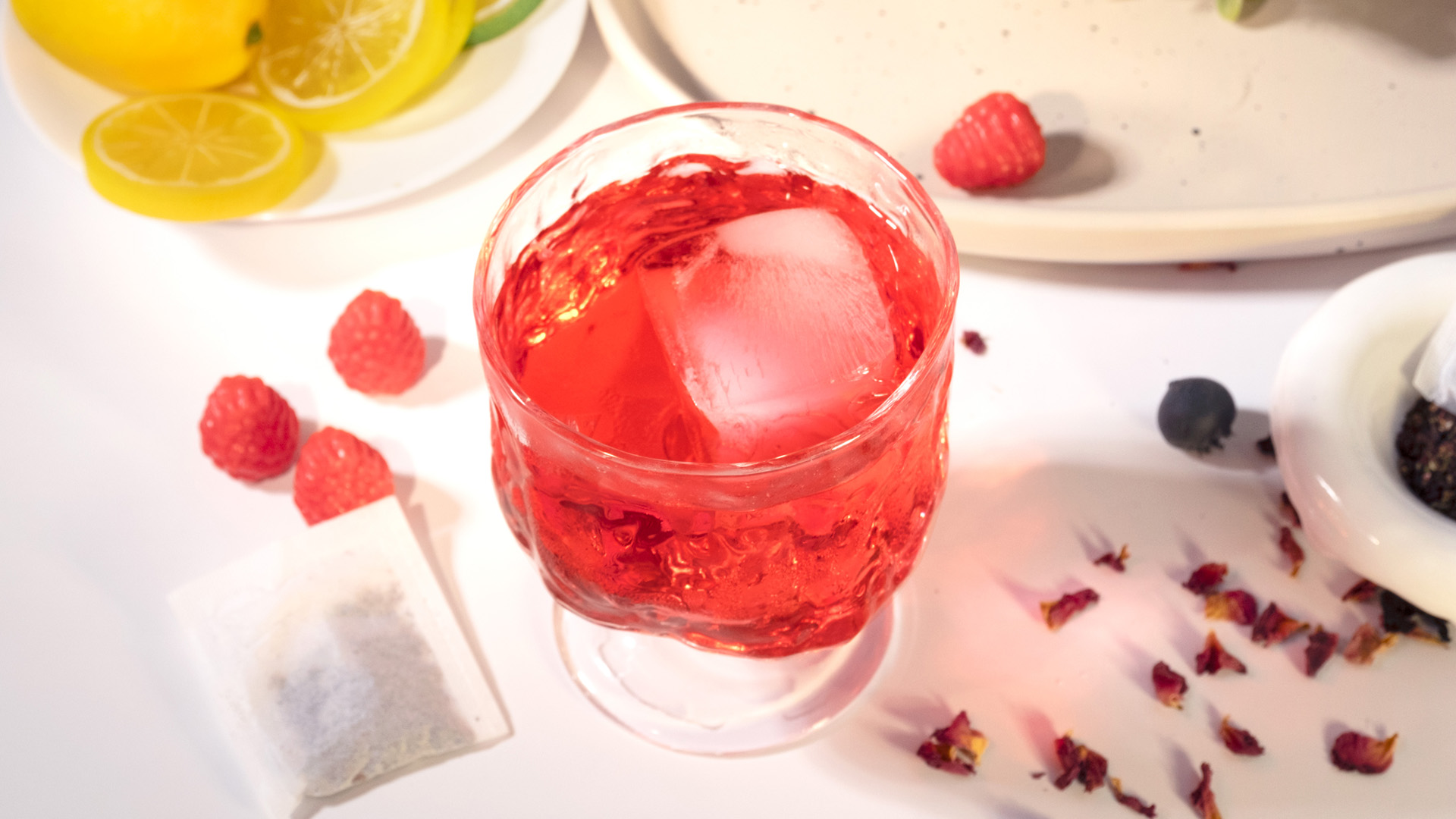 thumbnail video image 2 of TeeLux Strawberry Hibiscus Iced Tea, Natural Hibiscus Tea with Stevia and Rosehip, Tangy & Sweet Flavor, Caffeine Free, 100 Count, 2 of 9