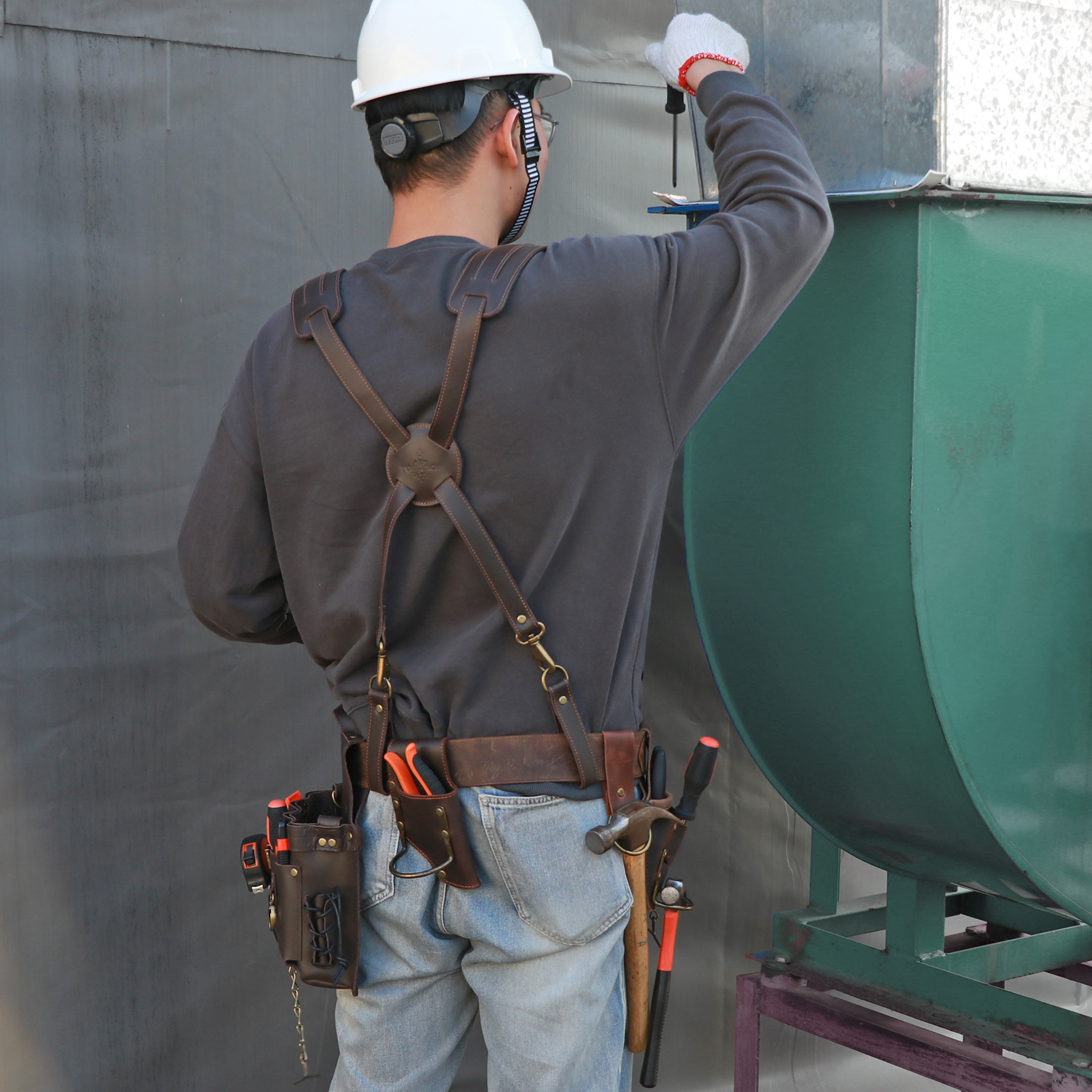 thumbnail video image 2 of TOURBON Leather Tool Belt Suspenders Heavy Duty Carpenter Construction tool belt Fully Adjustable Framing Woodworking Men, 2 of 15