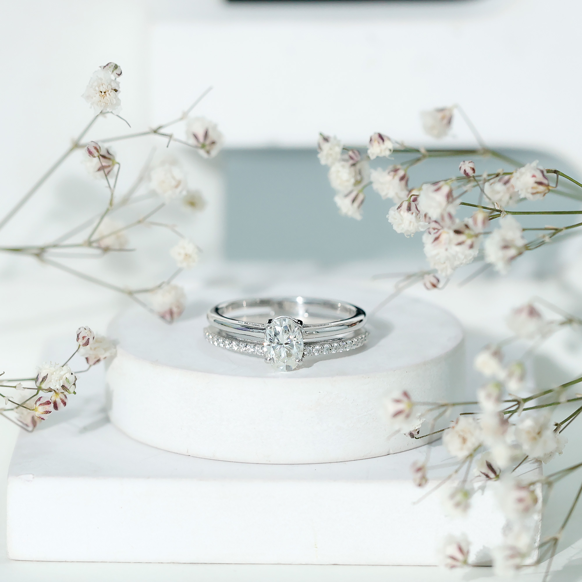 thumbnail video image 2 of Rosec Jewels Moissanite Oval Engagement Ring 1 Carat - Double Band Ring - 5X7 mm - D-VS1 Grade Certified, 10K White Gold, US 10.00, 2 of 8