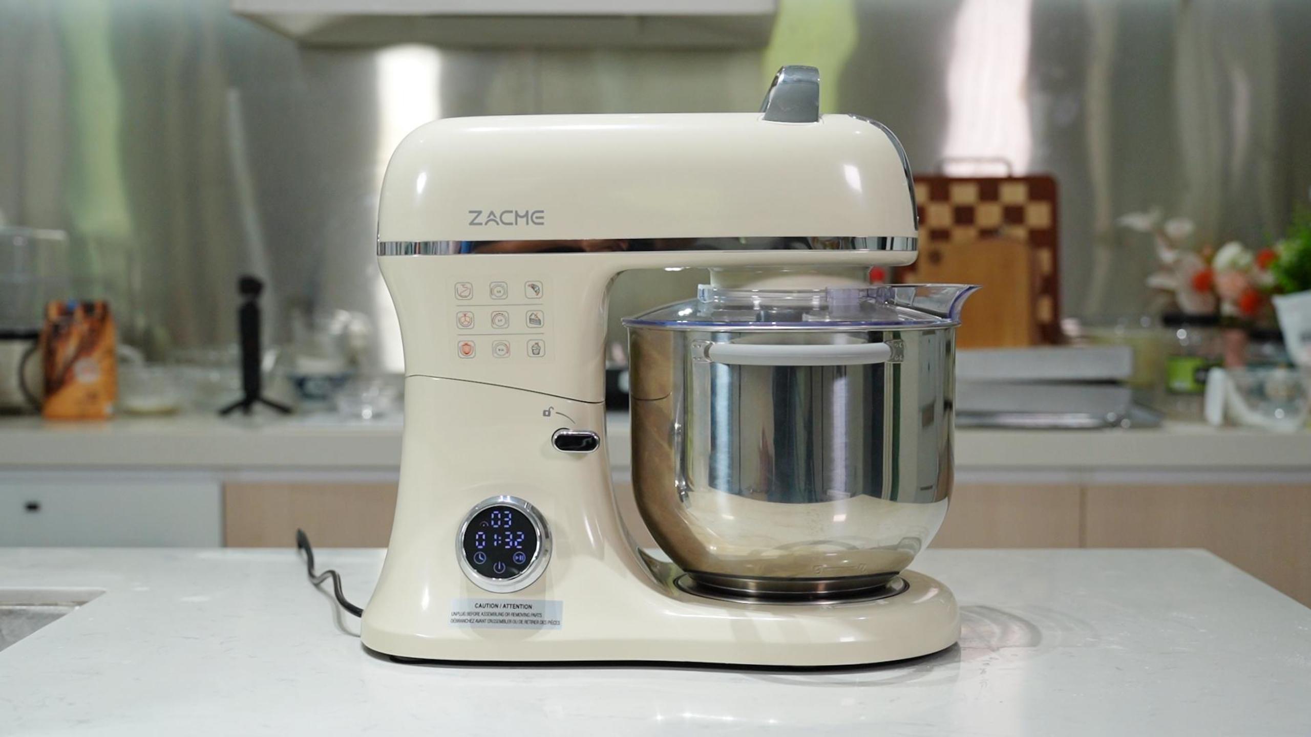 thumbnail video image 2 of 7QT Stand Mixer Aluminum Die Casting,650W 11 Speed Tilt-Head Kitchen Electric Stand Mixer, Household Food Mixer with Stainless Steel Bowl, Dough Hook, Whisk and Beater,Food Mixer for Baking, Cake, 2 of 10