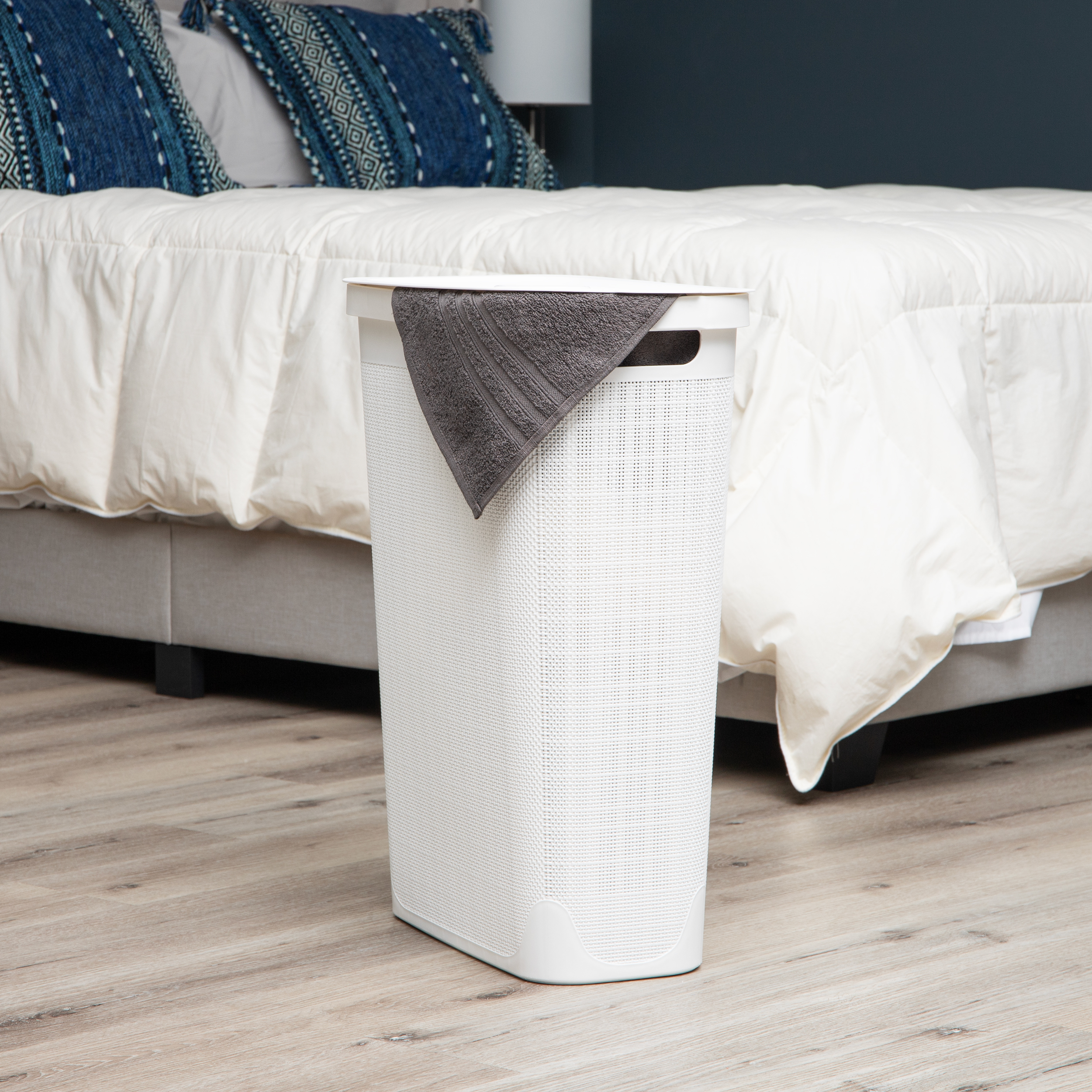 thumbnail video image 2 of Mind Reader 40L Slim Laundry Hamper, Clothes Basket, Plastic, Adult 18.5”L x 10.75”W x 23.5”H, White, 2 of 8