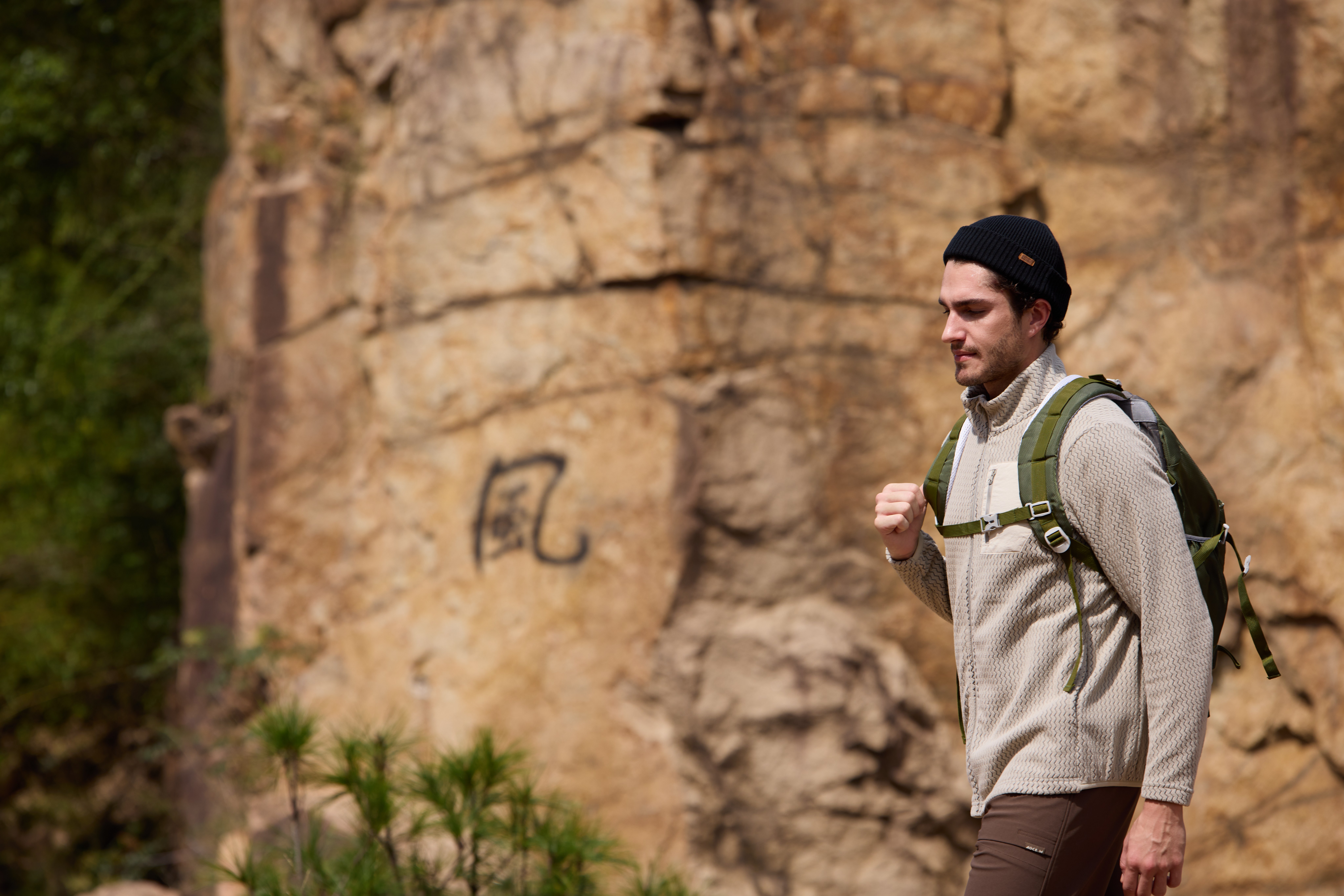 thumbnail video image 2 of Merino Wool Short Fisherman Beanies for Men Women, Knit Cuff Trawler Beanie Cap, Winter Warm Daily Hat, 2 of 7