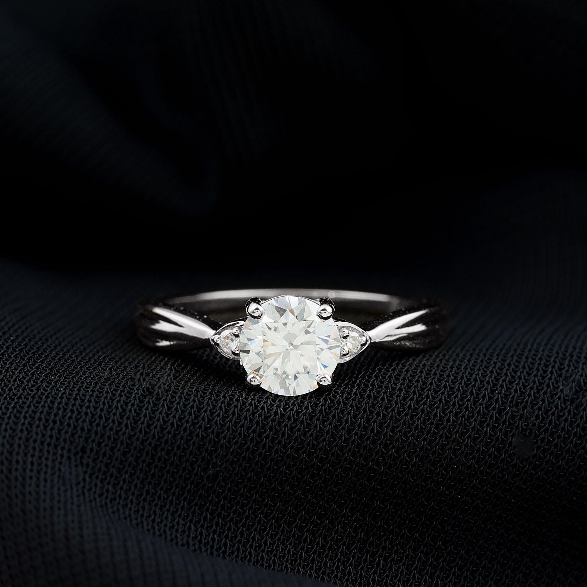 thumbnail video image 2 of Rosec Jewels Moissanite Round Engagement Ring 1 Carat - 6 mm - Solitaire Ring - D-VS1 Quality Certified, 10K Yellow Gold, US 11.00, 2 of 7