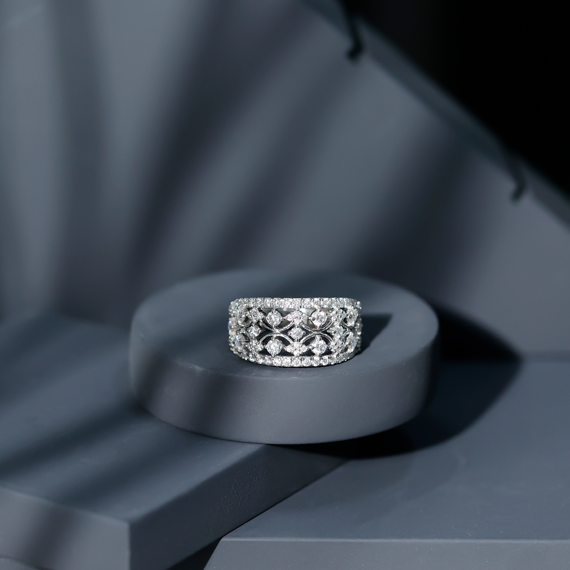 thumbnail video image 2 of Rosec Jewels Lab Diamond Wedding Ring for Bride - Statement Band Ring (Ef-Vs Quality) - with Jewelry Box, 925 Sterling Silver, US 4.00, 2 of 8