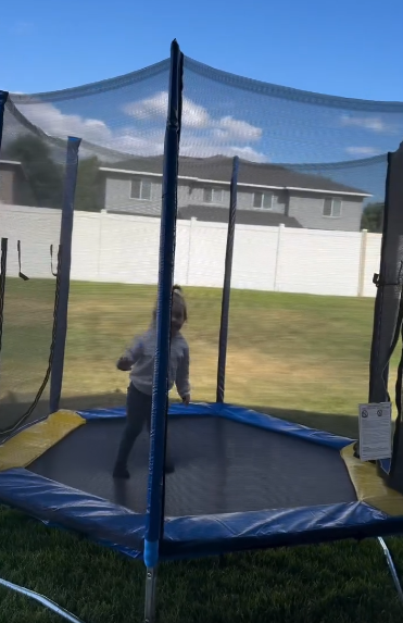 thumbnail video image 2 of 7FT Trampoline for Kids with Safety Enclosure Net, SEGMART Toddler Trampoline with Removable Slide, Upgrade Recreational Trampoline with Jumping Mat for Indoor Outdoor Backyard, Blue, 2 of 7