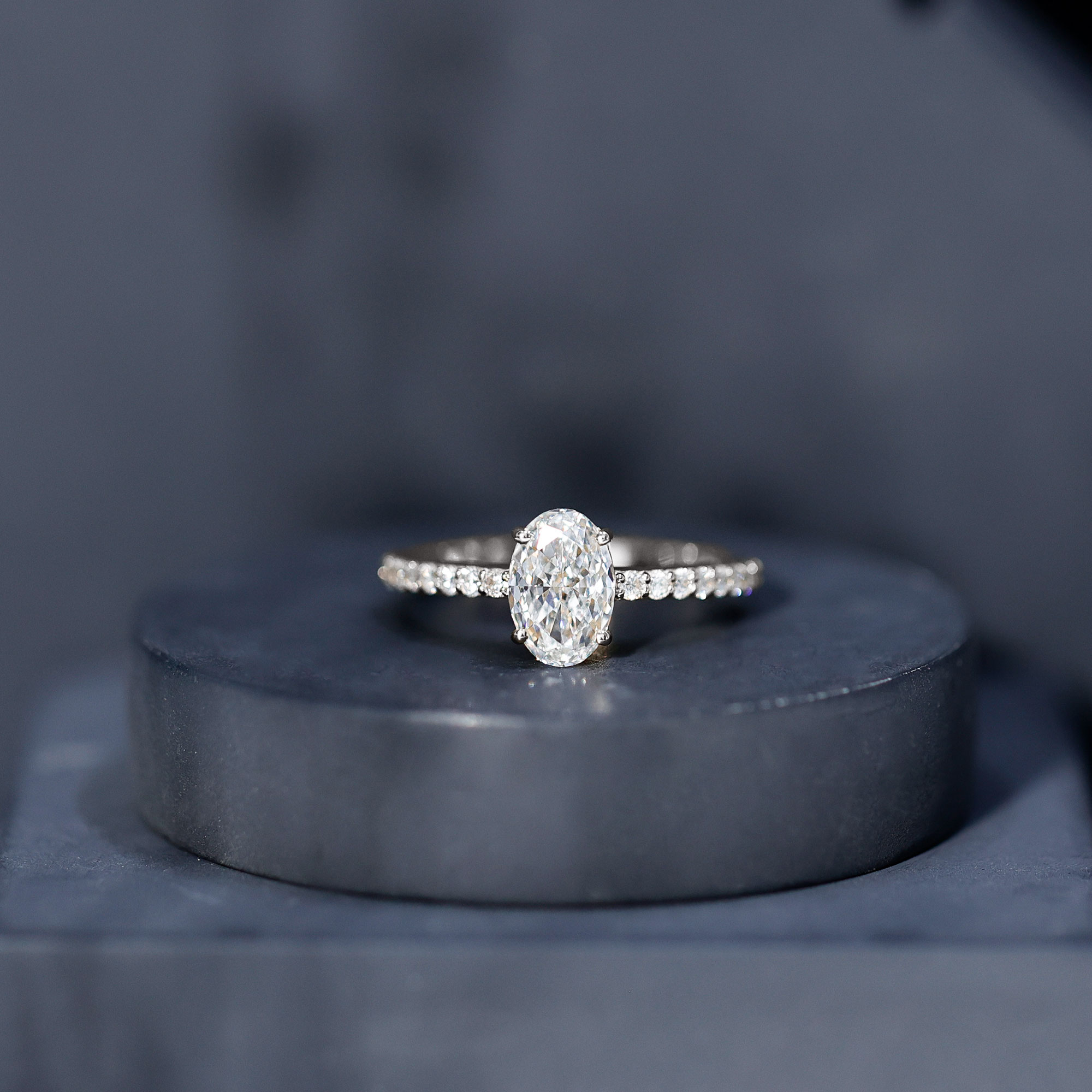 thumbnail video image 2 of Rosec Jewels IGI Certified Lab Grown Diamond Oval Engagement Ring 2 Carat - E-VS1 Quality - with Jewelry Box, 925 Sterling Silver, US 4.00, 2 of 7