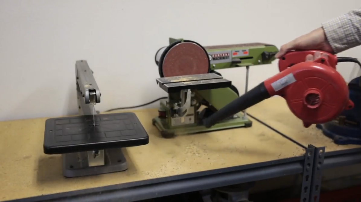 thumbnail video image 2 of Performance Tool W50063 Single-Speed Compact Leaf Blower Air Blowing Tool for Shops and Garages, 600 Watt, Red, 2 of 11