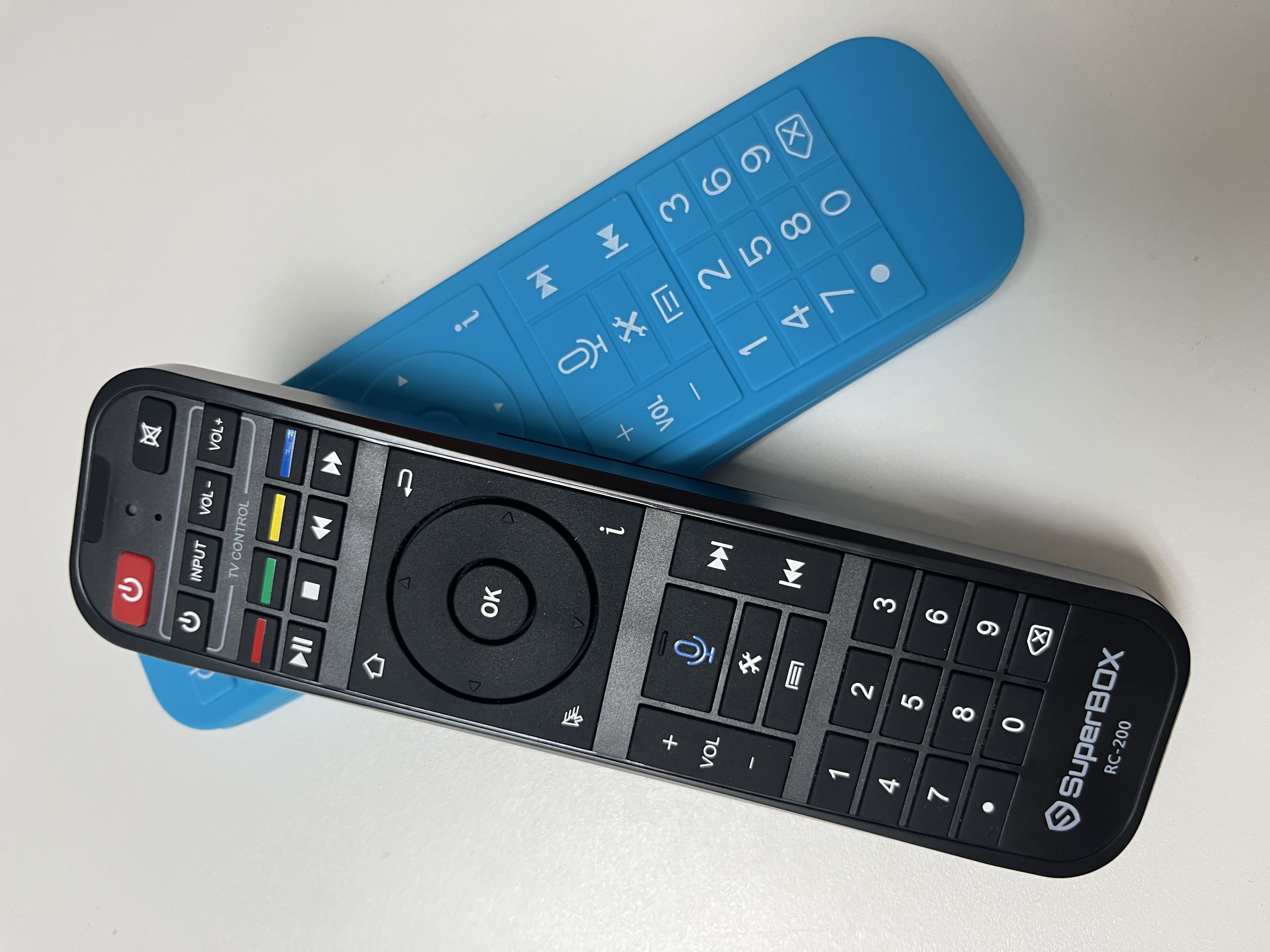 thumbnail video image 2 of Original SuperBox Remote Control with Cover Voice and Bluetooth Replacement for S7 S6 S5 Max Pro Ultra, 2 of 7