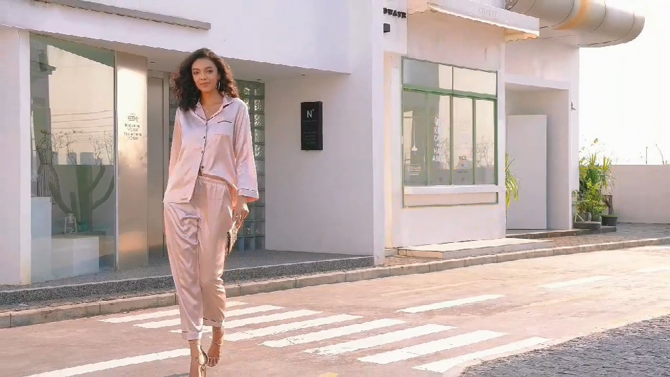 thumbnail video image 2 of Avidlove Women Satin Pajama Set Silky Long Sleeve Sleepwear Soft Pj Set Button Down Nightwear S-XXL, 2 of 9