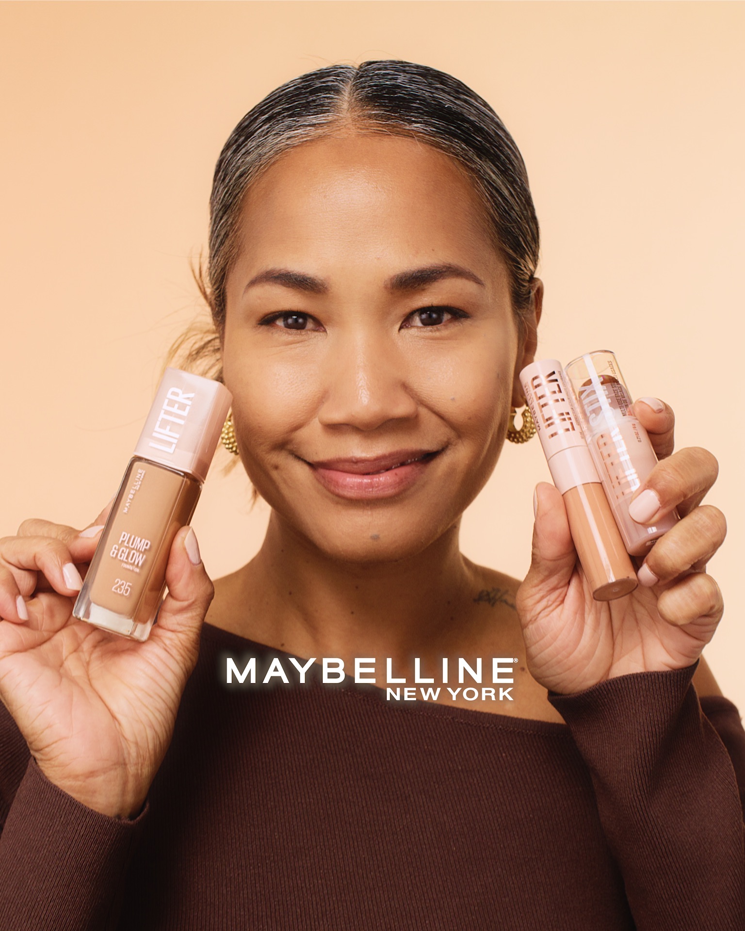 thumbnail video image 2 of Maybelline Lifter Plump & Glow Foundation, Hyaluronic Acid, 210 Neutral, 1 Piece, 2 of 10