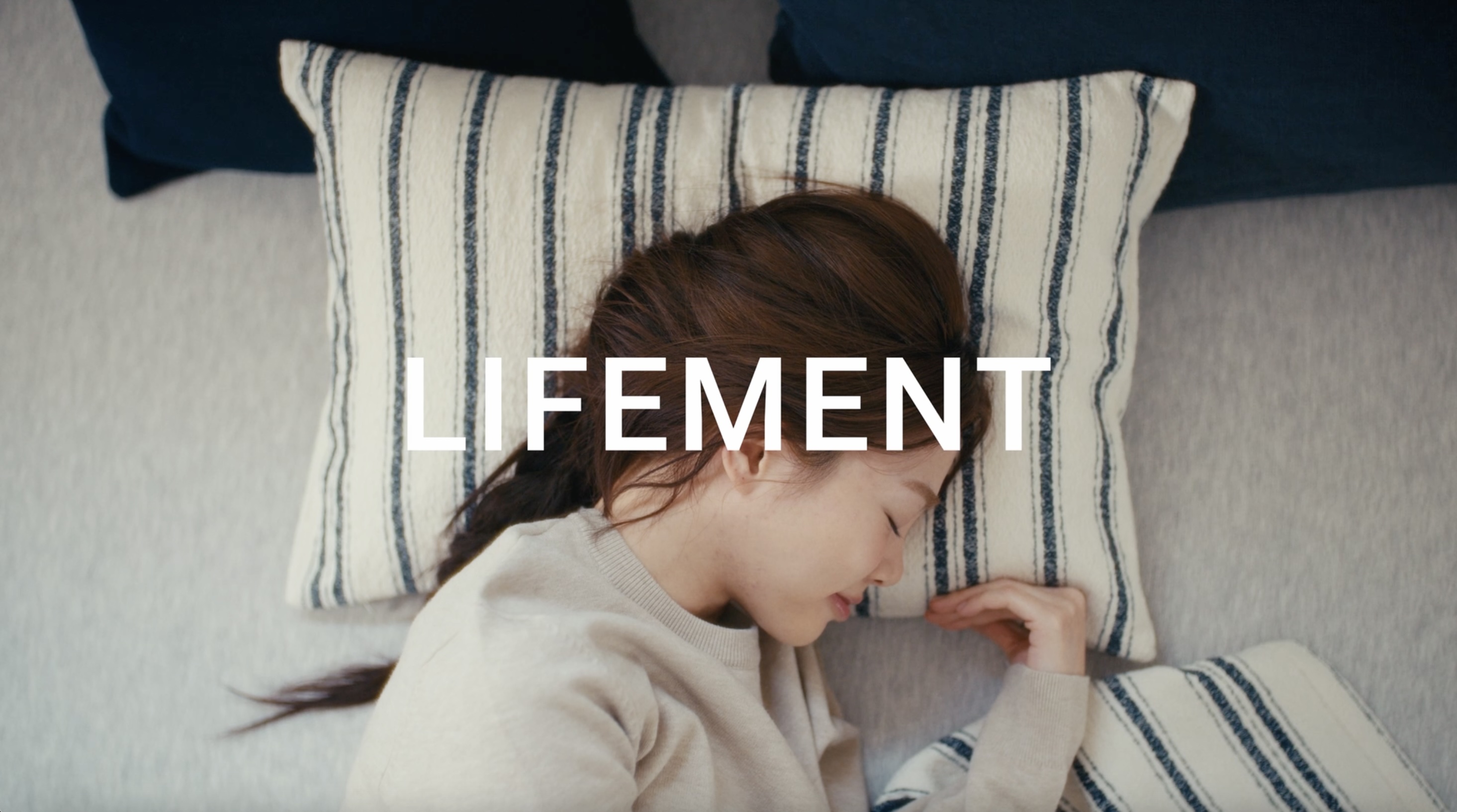 thumbnail video image 2 of LIFEMENT Basic Queen Graphite Infused Memory Foam Mattress in a Box | Medium Firm Bed, Fiberglass Free, CertiPUR-US & OEKO-TEX Certified Foam, Cooling Pressure Relief Comfort, 6 Inch, 2 of 9