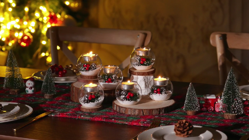 thumbnail video image 2 of Glasseam Set of 3 Santa Claus Tealight Candle Holders: Christmas Decor with Red Hat White Beard Festive Tabletop Decorations Holiday Gift, 2 of 11