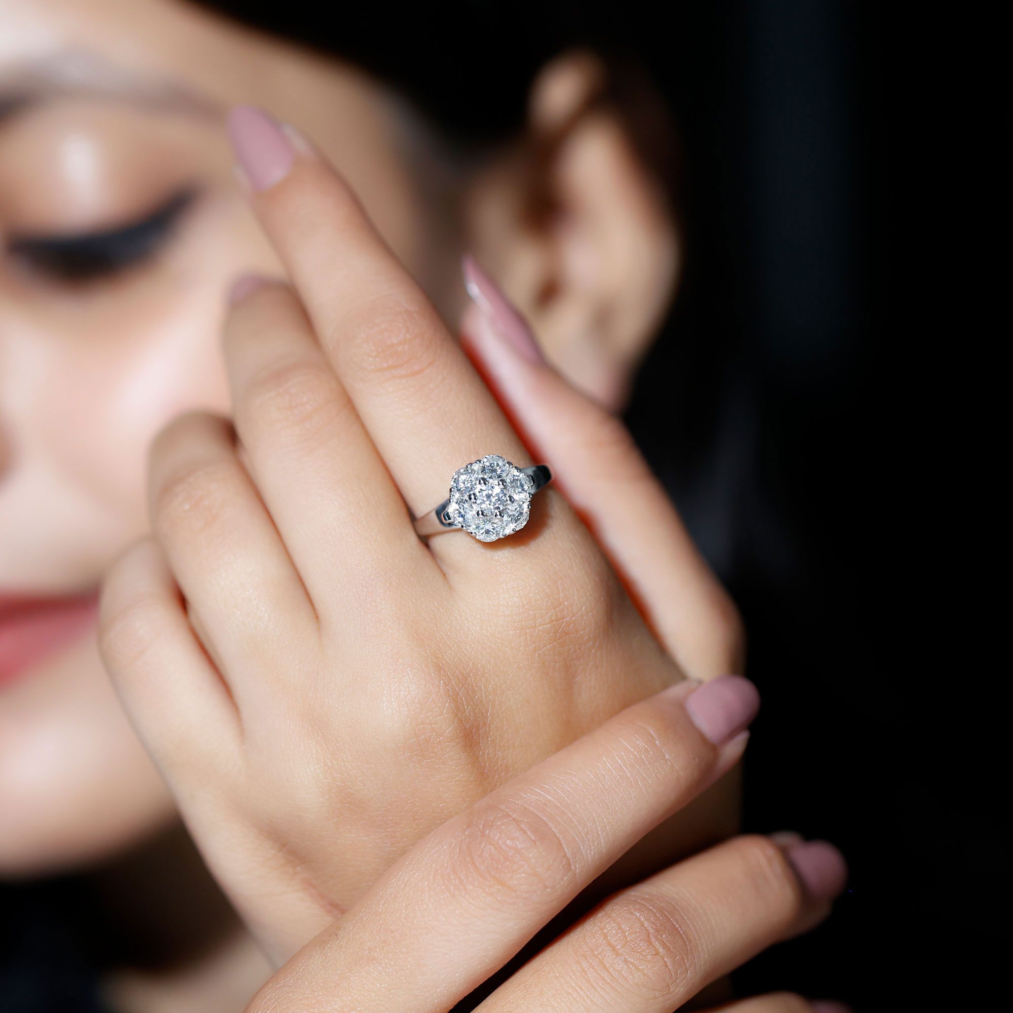 thumbnail video image 2 of Rosec Jewels Womens Moissanite Engagement Ring, Floral Ring (D-VS1 Quality), 10K Yellow Gold, US 12.50, 2 of 8