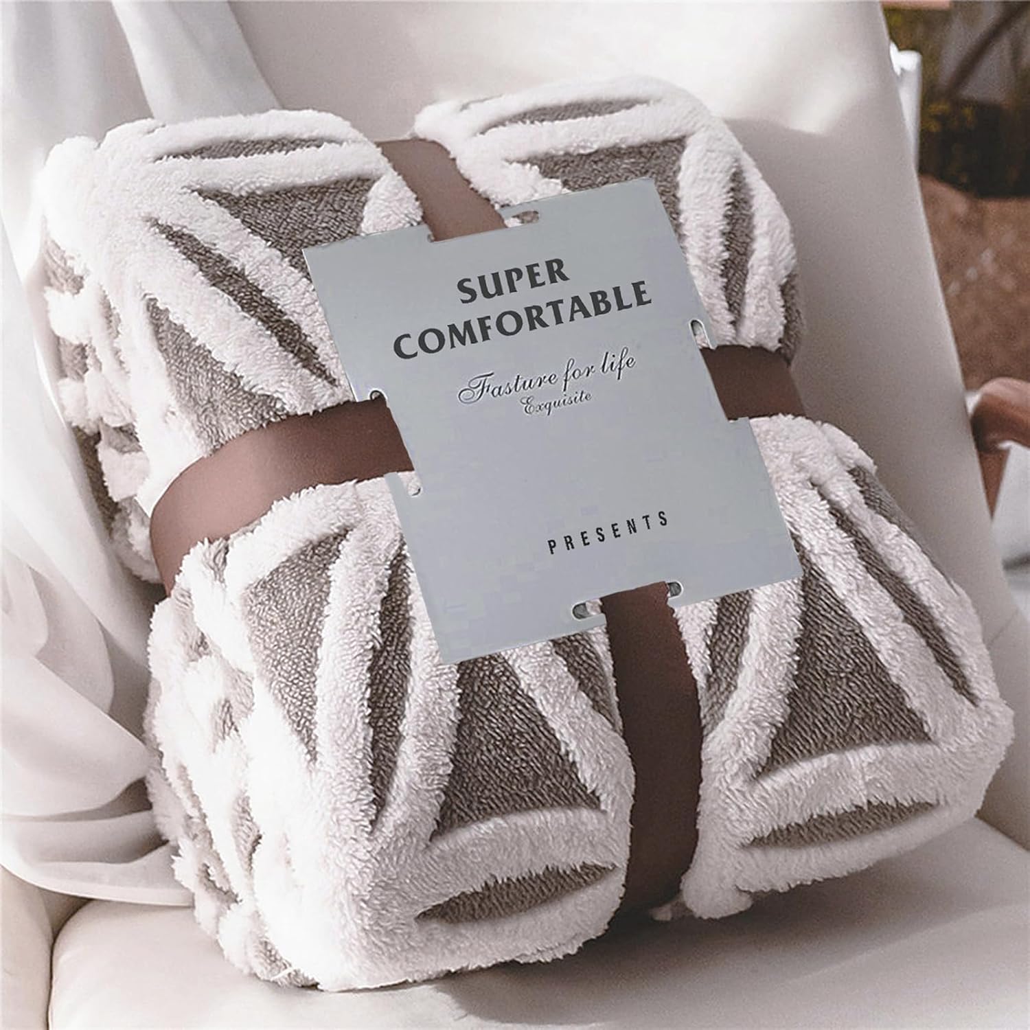 thumbnail video image 2 of LOMAO Sherpa Fleece Blanket Soft Plush Throw Blanket Dual Sided Cozy Blankets for Bed Couch Sofa(Light Blue,51"x63"), 2 of 10