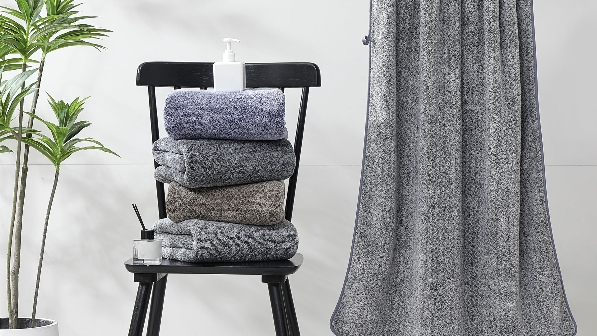 thumbnail video image 2 of Kebury Bath Towels Set of 8, 2 Large Bath Sheets, 2 Hand Towels, 4 Washclothes, Soft Microfiber Shower Towel Quick Dry High Absorbent Family Hotel Bathroom Towel Set Collection (Navy), 2 of 9