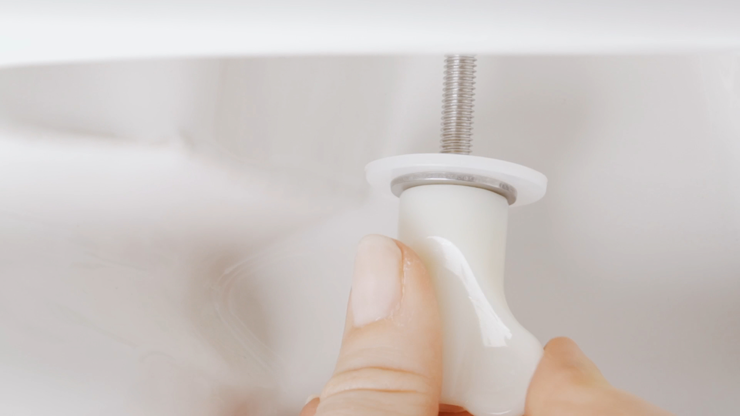 thumbnail video image 2 of Sanilo Soft Close Toilet Seat ELONGATED, Quiet and Slow Close Lid and Seat, Strong Bumpers and Hinges, Ocean, 2 of 8