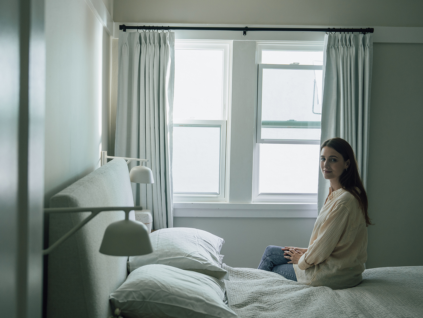 thumbnail video image 2 of TWOPAGES 52 W X 102 L Inch Curtain Blackout Pinch Pleat Sun Blocking Drape for Bedroom, 1 Panel, Ivory White, 2 of 5