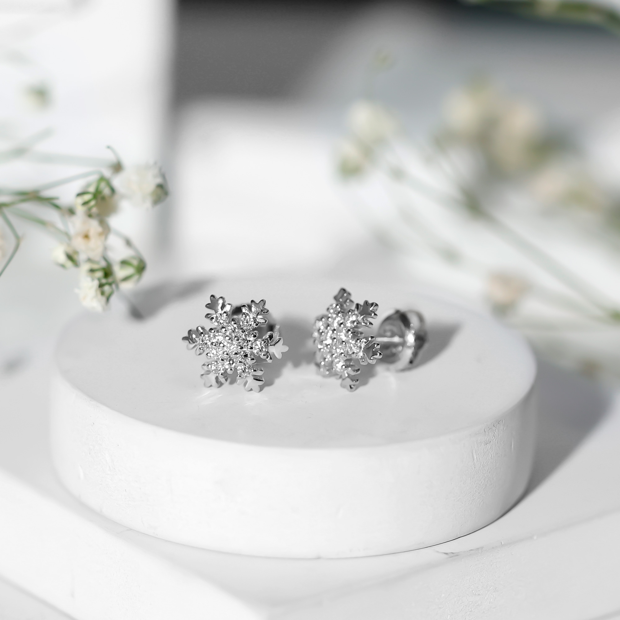 thumbnail video image 2 of Rosec Jewels Elegant Moissanite Stud Earrings for Women, Snowflake Earrings (D-VS1 Quality), 925 Sterling Silver, 2 of 9