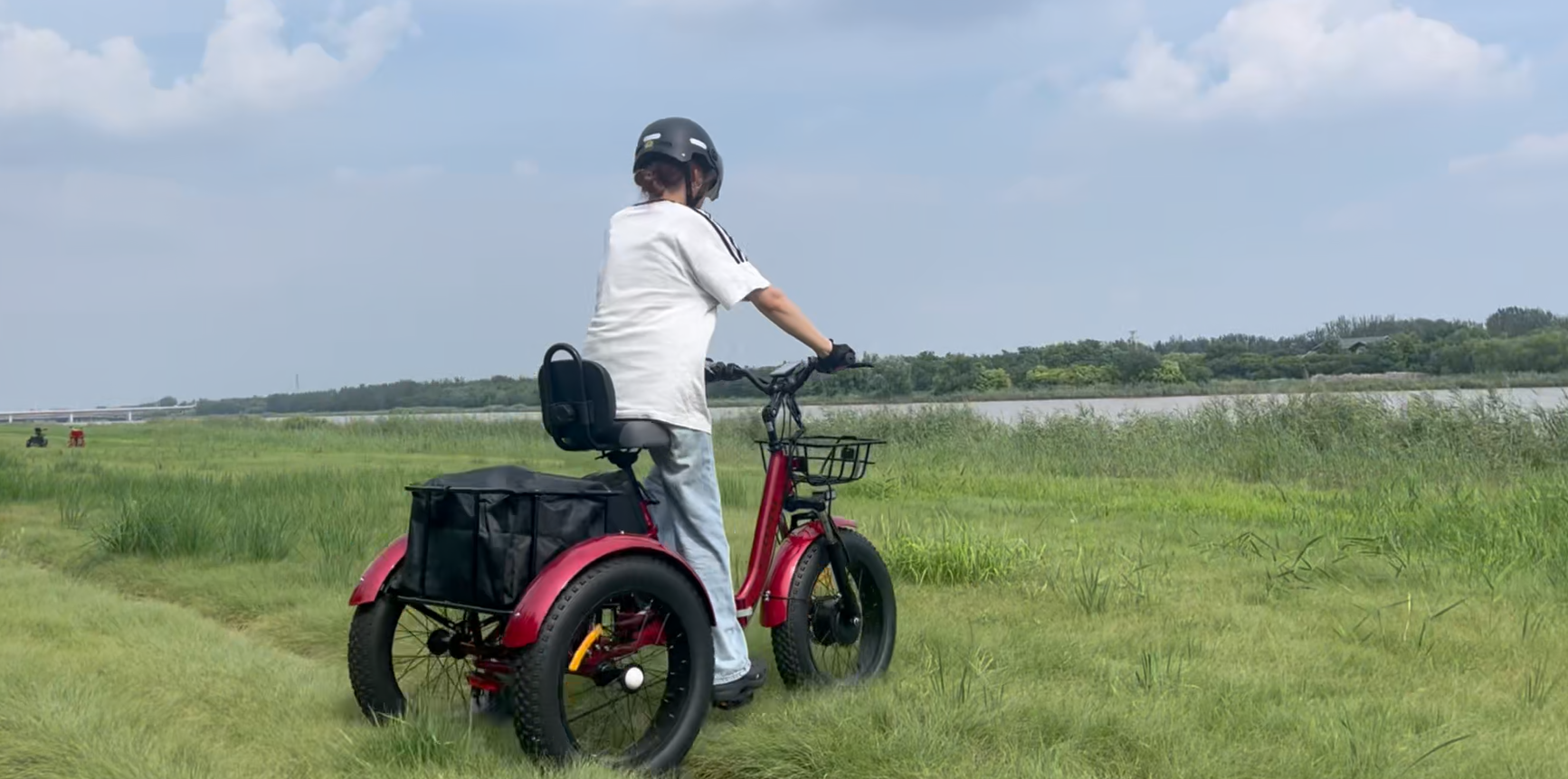 thumbnail video image 2 of BROOBY Folding Electric Tricycle for Adults, 500W Motor 1000W Peak 3 Wheel Electric Bike with 48V 15Ah Removable Battery, 20" x 4.0 Fat Tires, 7-Speed Electric Trike with Front & Rear Baskets,, 2 of 11