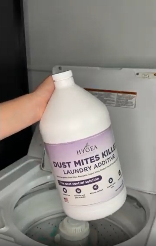 thumbnail video image 2 of Hygea Natural Laundry Additive Dust Mite Remover, Non-Toxic, 128 fl oz, Kid & Pet Safe, 2 of 8