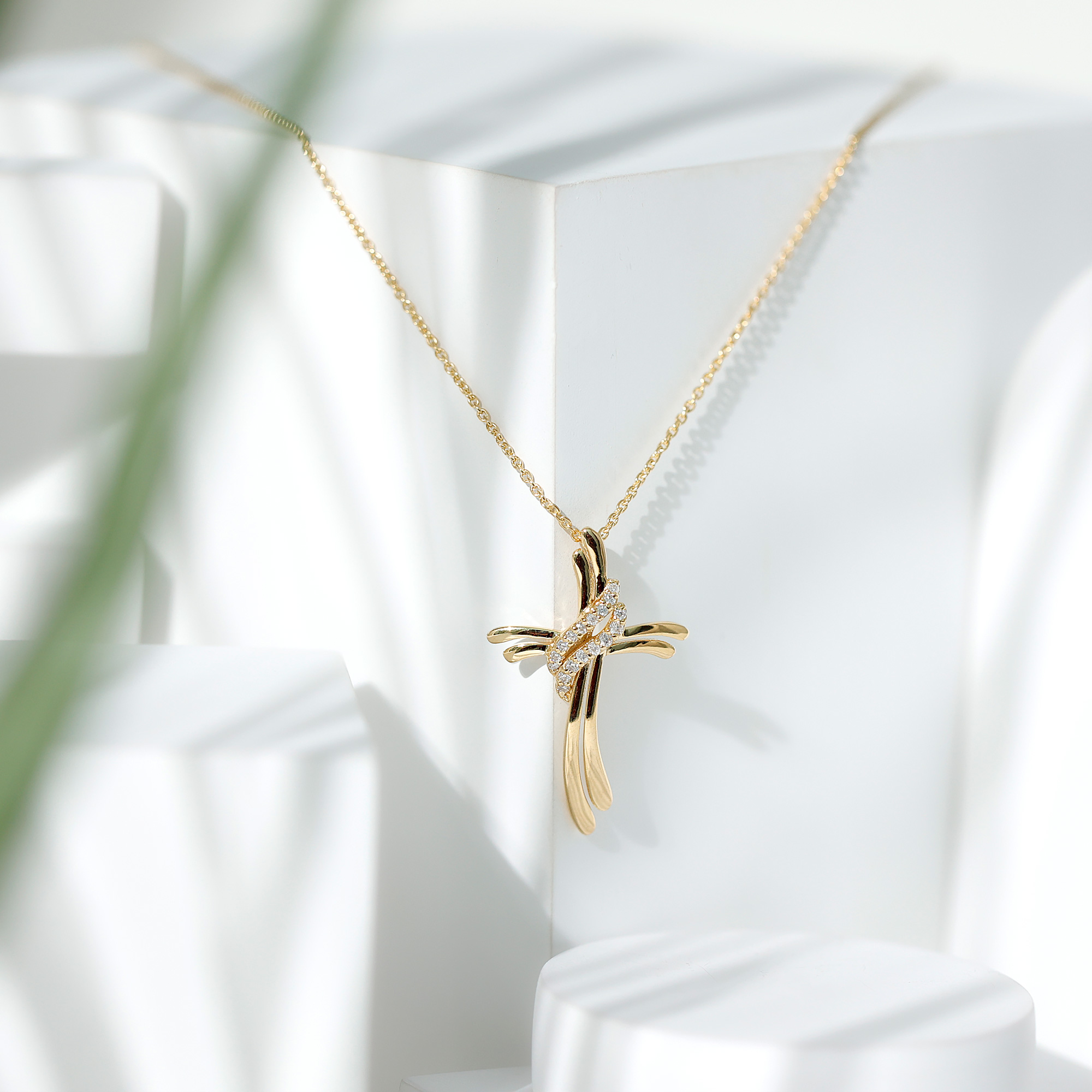 thumbnail video image 2 of Rosec Jewels Lab Grown Diamond Cross Pendant for Women (Ef-Vs Grade) - Wavy Cross Necklace with Chain - Ready to Gift for Christmas, 10K Yellow Gold, 2 of 8