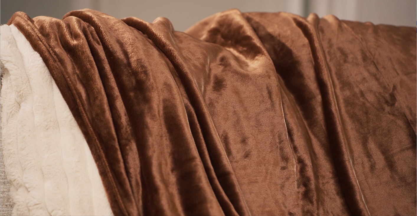 thumbnail video image 2 of CGK Linen Ultra Soft Fleece Blanket - Lightweight Luxury Plush Throw for Bed or Couch, 2 of 7