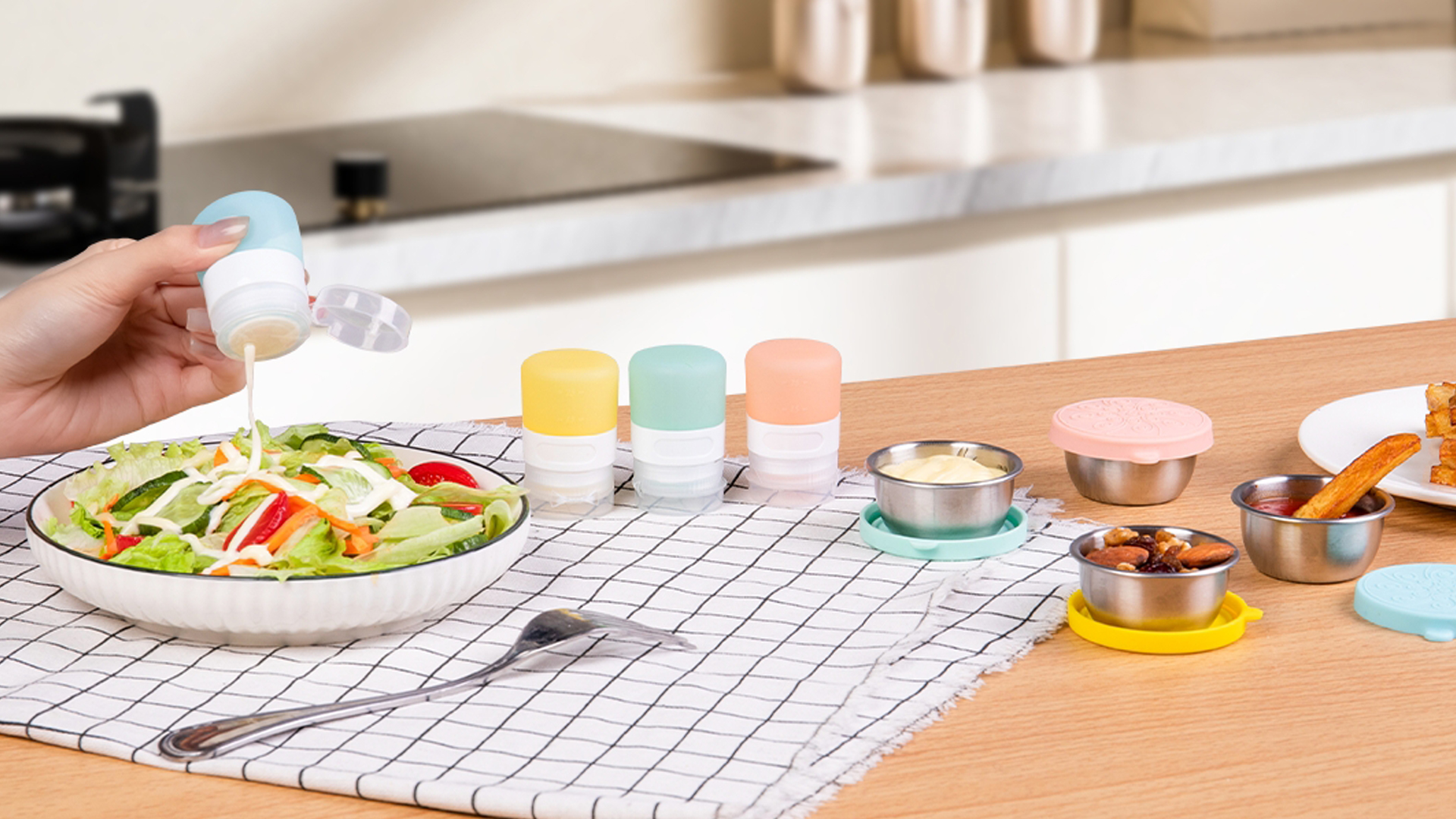 thumbnail video image 2 of Mrsdry 8-Pack Salad Dressing Container To Go, 2-oz Silicone Small Condiment Squeeze Bottles and 1.6 oz Stainless Steel Sauce Containers Cups, Leakproof Condiment Containers with Lids for Lunch Box, 2 of 9