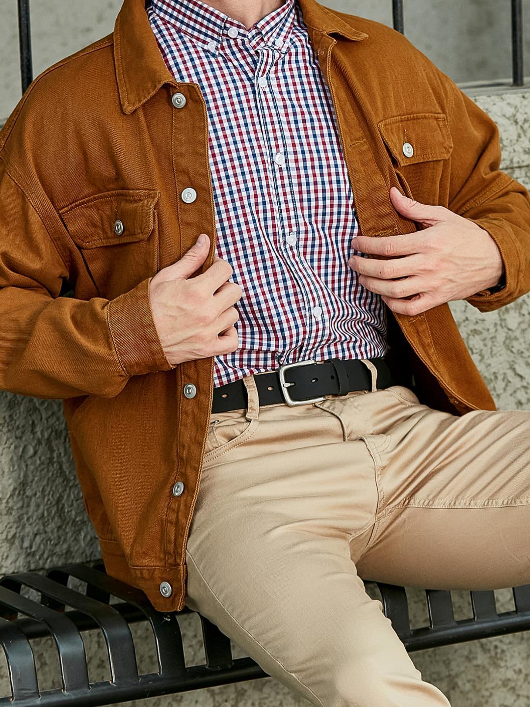 thumbnail video image 2 of Fianmy Men’s Belt Genuine Leather Belts, Handmade Casual Jeans Belt for Men with Gift Box, 2 of 9