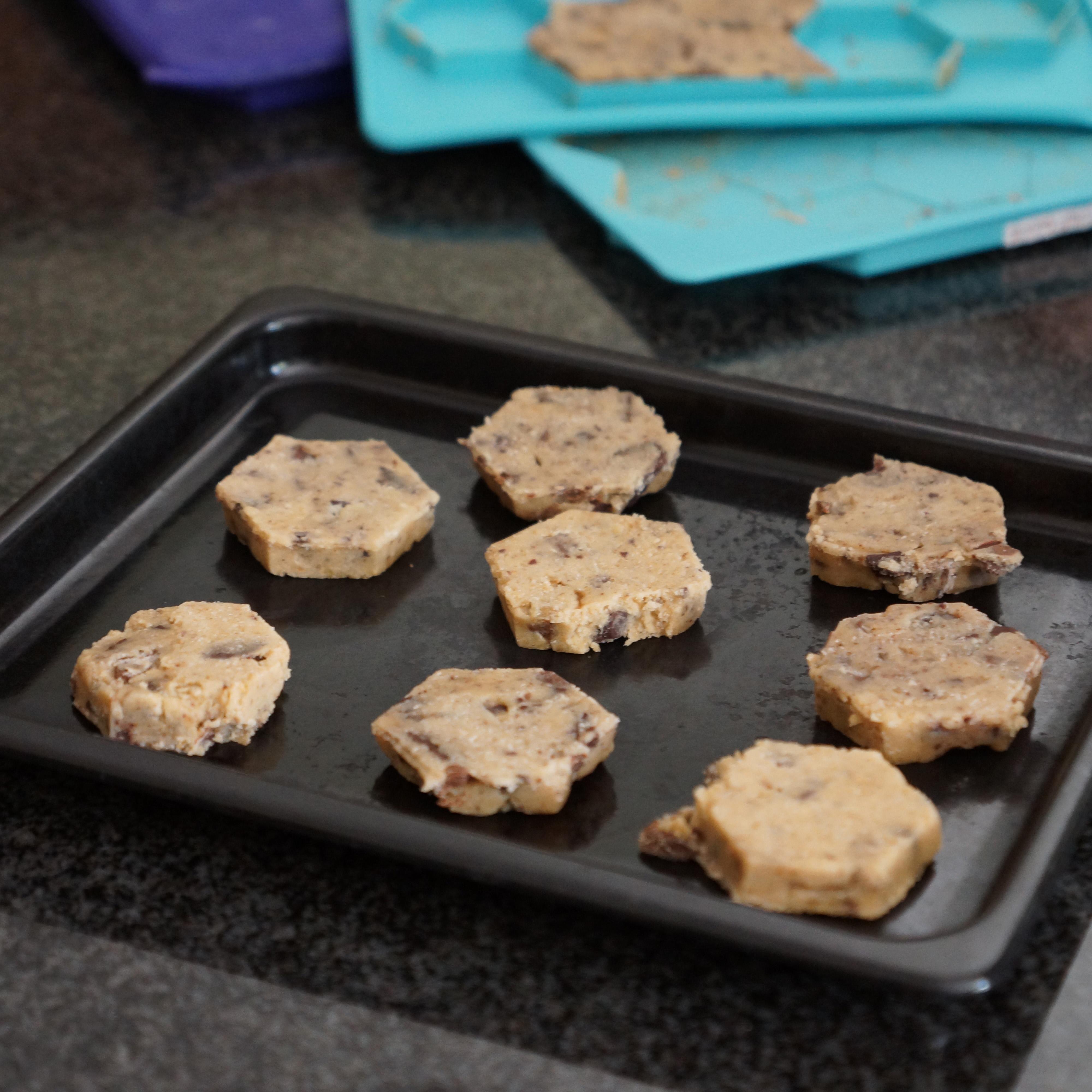 thumbnail video image 2 of The Smart Cookie Cutter & Stamp by The Smart Cookie, 2 of 5