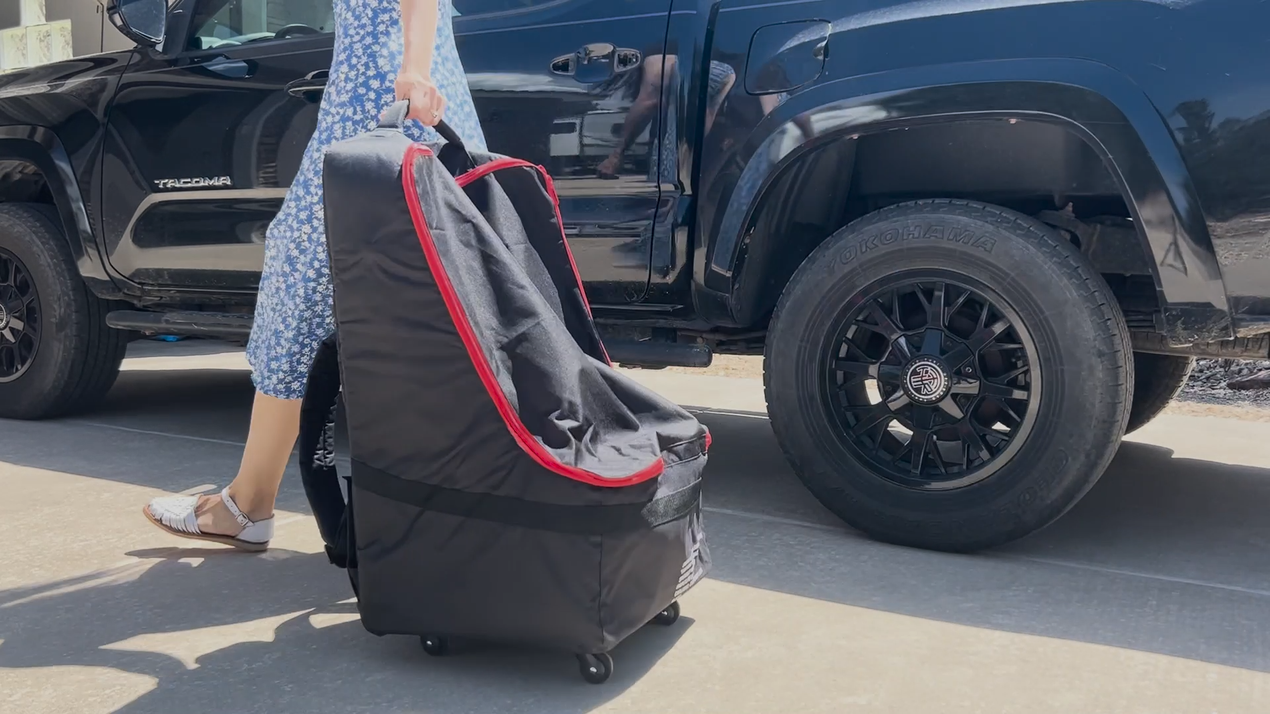 thumbnail video image 2 of Simple Being Baby Car Seat Travel Bag, Gate Check, Infant Carriers Booster Cover Protector for Air Travel (Black with Wheels), 2 of 6