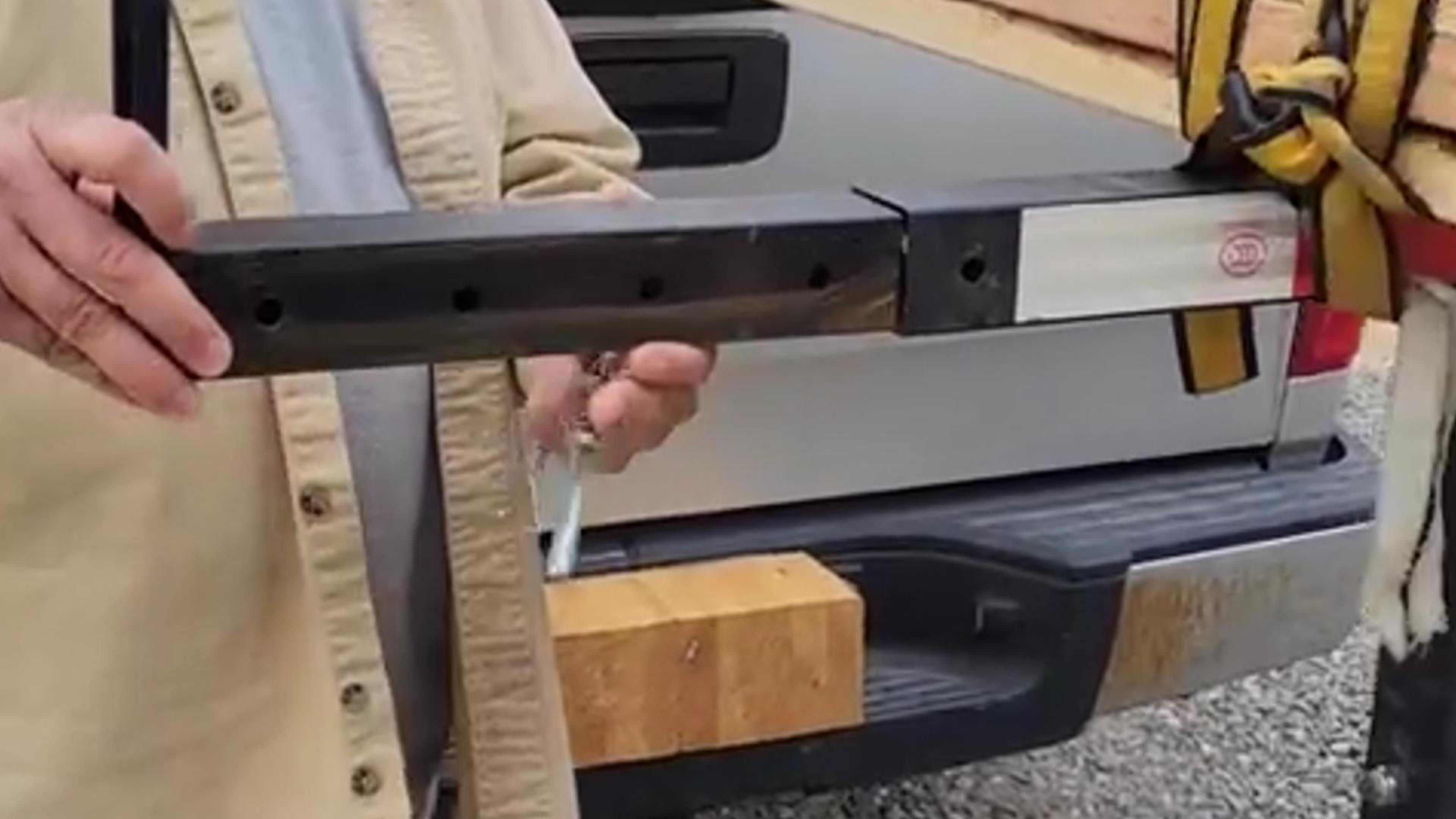 thumbnail video image 2 of HOUGEET Truck Bed Extender Rubber Pads Strips, Anti-Slip Pad Kit for Hitch Extender, Bed Extension Rack & Hitch Holder for Truck Bed, 2 of 11