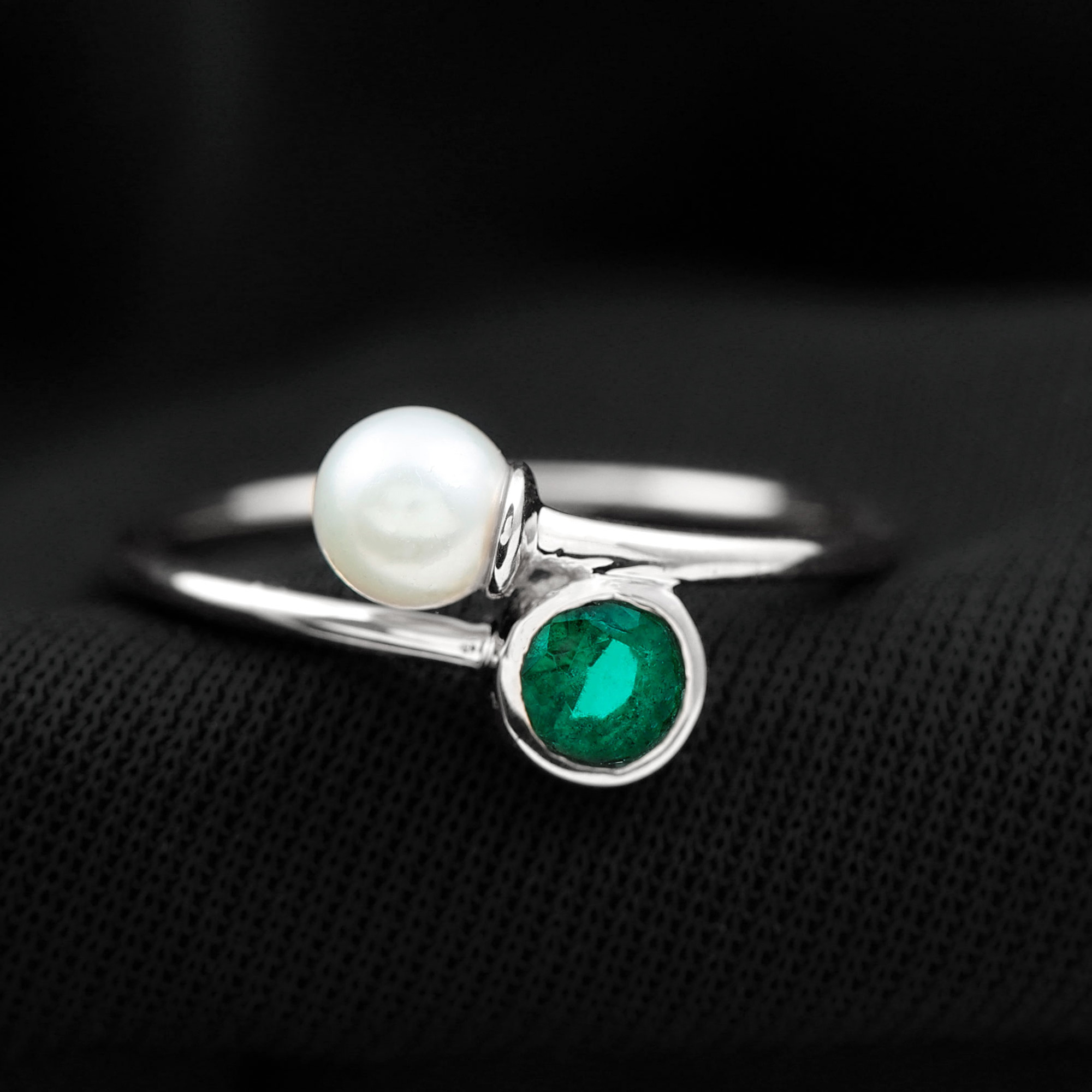thumbnail video image 2 of Rosec Jewels Cultured Freshwater Pearl Toi Et Moi Promise Ring - Pearl Emerald Ring for Women - AAA Quality - With Jewelry Box, 18K Yellow Gold, US 13.00, 2 of 8