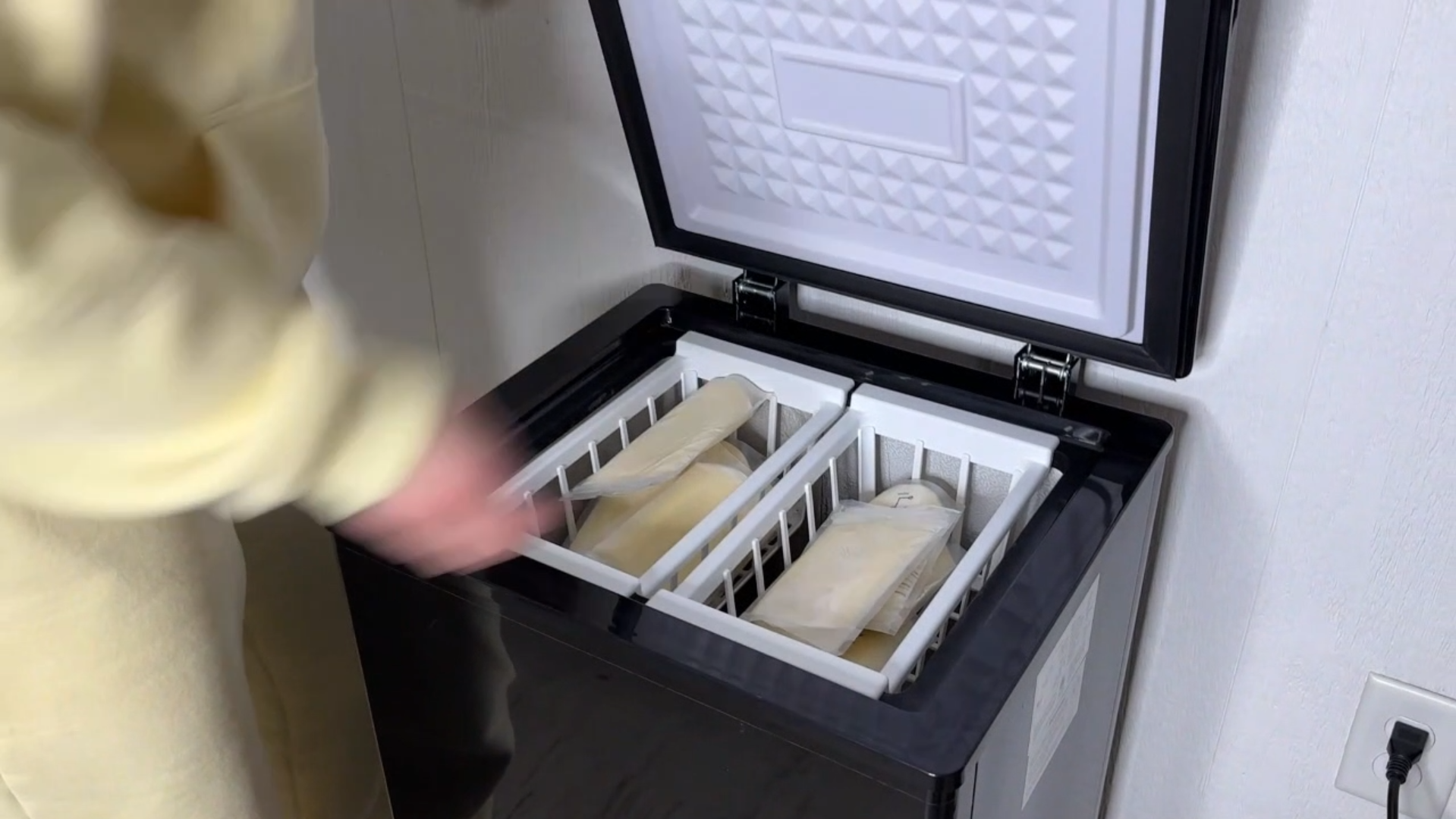 thumbnail video image 2 of JIEJIA Compact Freezer 2.4 cu ft Environmental Chest Freezer, Mini Freezer with 7 Gear Adjustable Temperature, Removable Storage Basket, Energy Saving, Black, 2 of 9