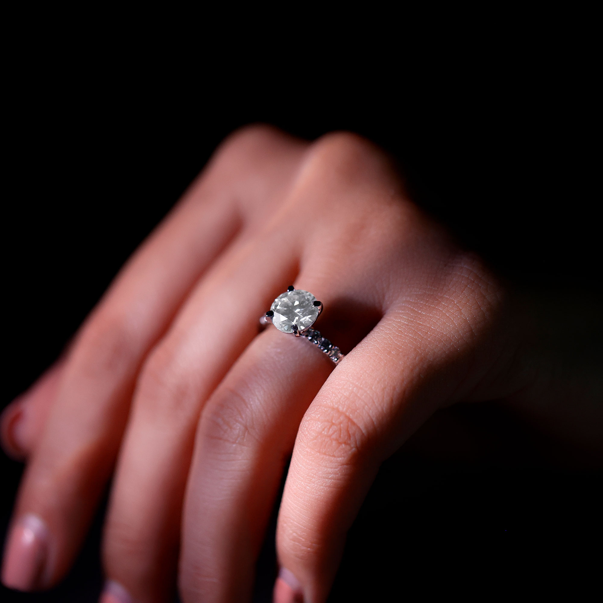 thumbnail video image 2 of Rosec Jewels IGI Certified Lab Created Diamond Solitaire Engagement Ring (2 Carat, E-VS1 Quality) - Jewelry for Special Occasions, 925 Sterling Silver, US 4.00, 2 of 9