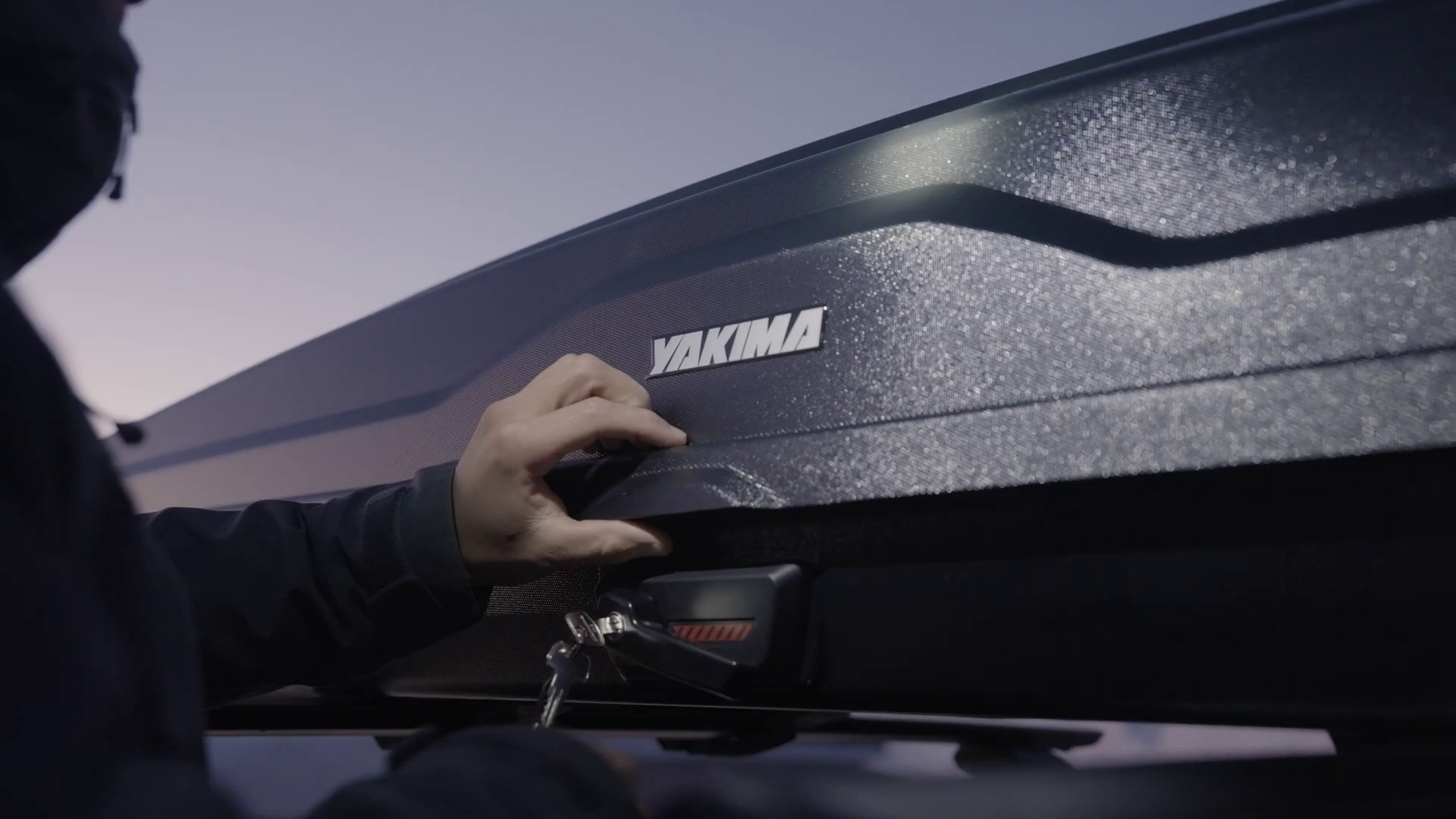 thumbnail video image 2 of Yakima SkyBox NX XXL, 22 Cu Ft Vehicle Cargo Carrier Box for Crossbars, Black, 2 of 11