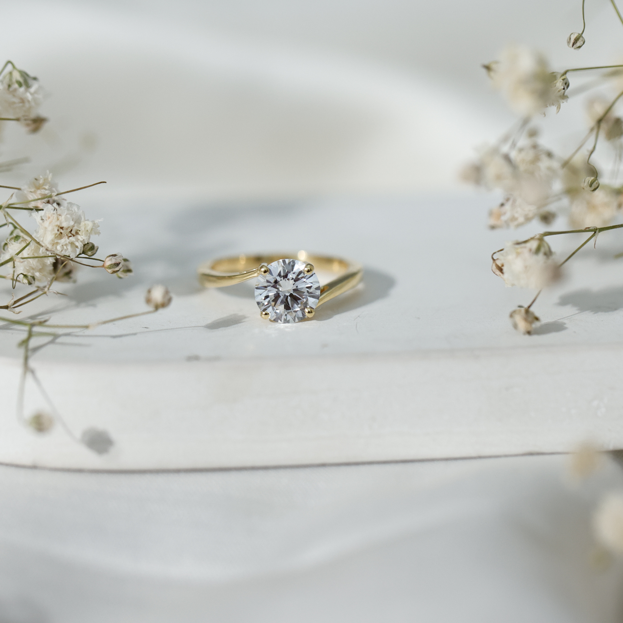 thumbnail video image 2 of Rosec Jewels Certified Lab Created Diamond 1 Carat Engagement Ring, EF-VS Quality - with Jewelry Box, 925 Sterling Silver, US 4.00, 2 of 9