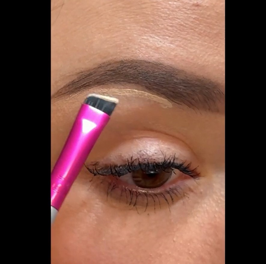 thumbnail video image 2 of Makeup Eyebrow Brush Kit For Brows Pomade Thin Angled Eye Brow Brush For Shaping And Concealer Brushes To Shape Brows A Set With Firm Duo Spoolie For Blending Arches Winged Eyeliner Stencil, 2 of 10