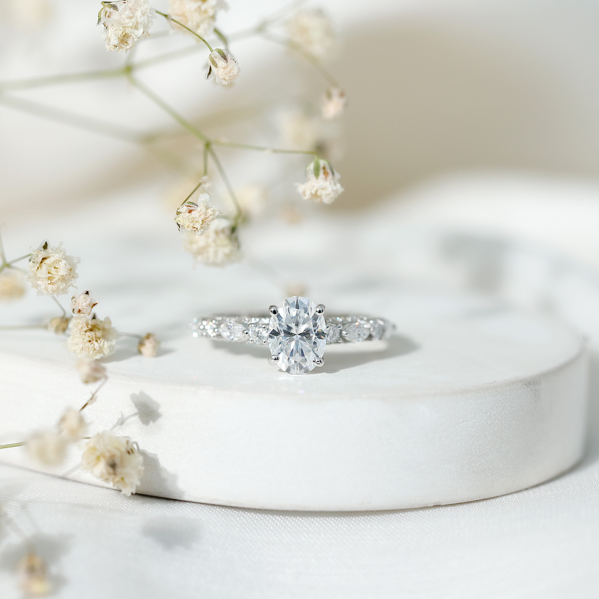 thumbnail video image 2 of Rosec Jewels IGI Certified Lab Grown Diamond Oval Engagement Ring with Side Stones (1 Ct, E-VS1 Grade) - with Jewelry Box, 925 Sterling Silver, US 4.00, 2 of 9