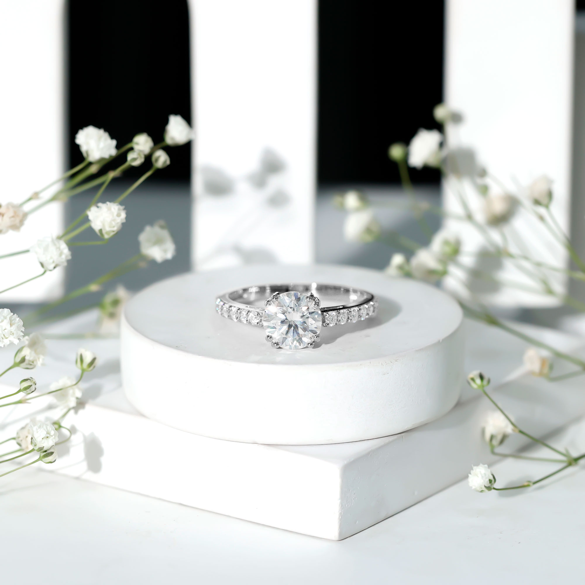 thumbnail video image 2 of Rosec Jewels Moissanite Round Engagement Ring 2 Carat - 8 mm - D-VS1 Quality Certified Moissanite Ring for Women, 14K White Gold, US 12.50, 2 of 9