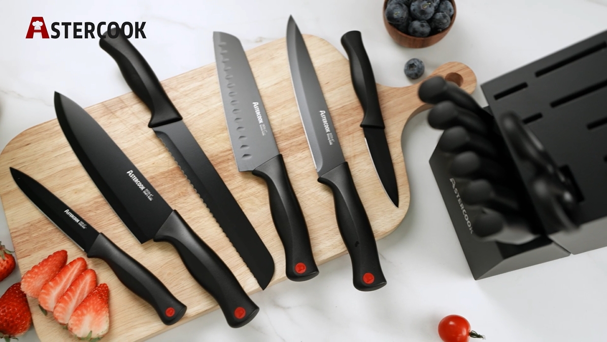 thumbnail video image 2 of Astercook 14-Piece Kitchen Knife Set, Knives Block Set with Built-in Sharpener, Healthy Anti-Rust Coating & German Stainless Steel Knife Set, Dishwasher Safe Black, 2 of 10
