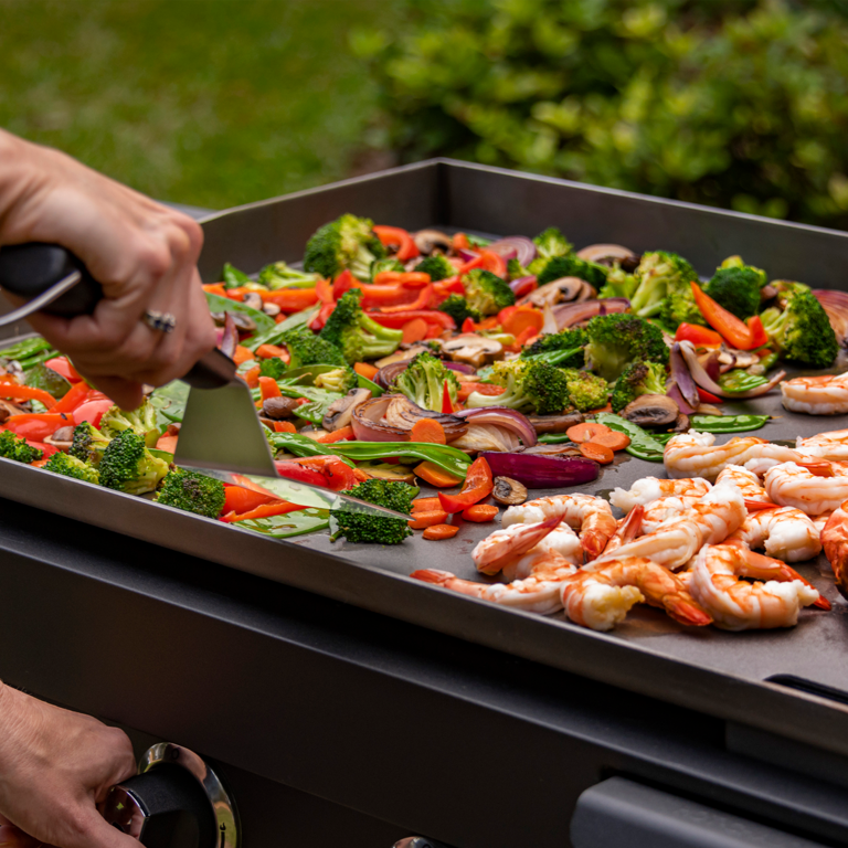 Charbroil 4-Burner Gas Griddle Flat Top Outdoor Propane Grill