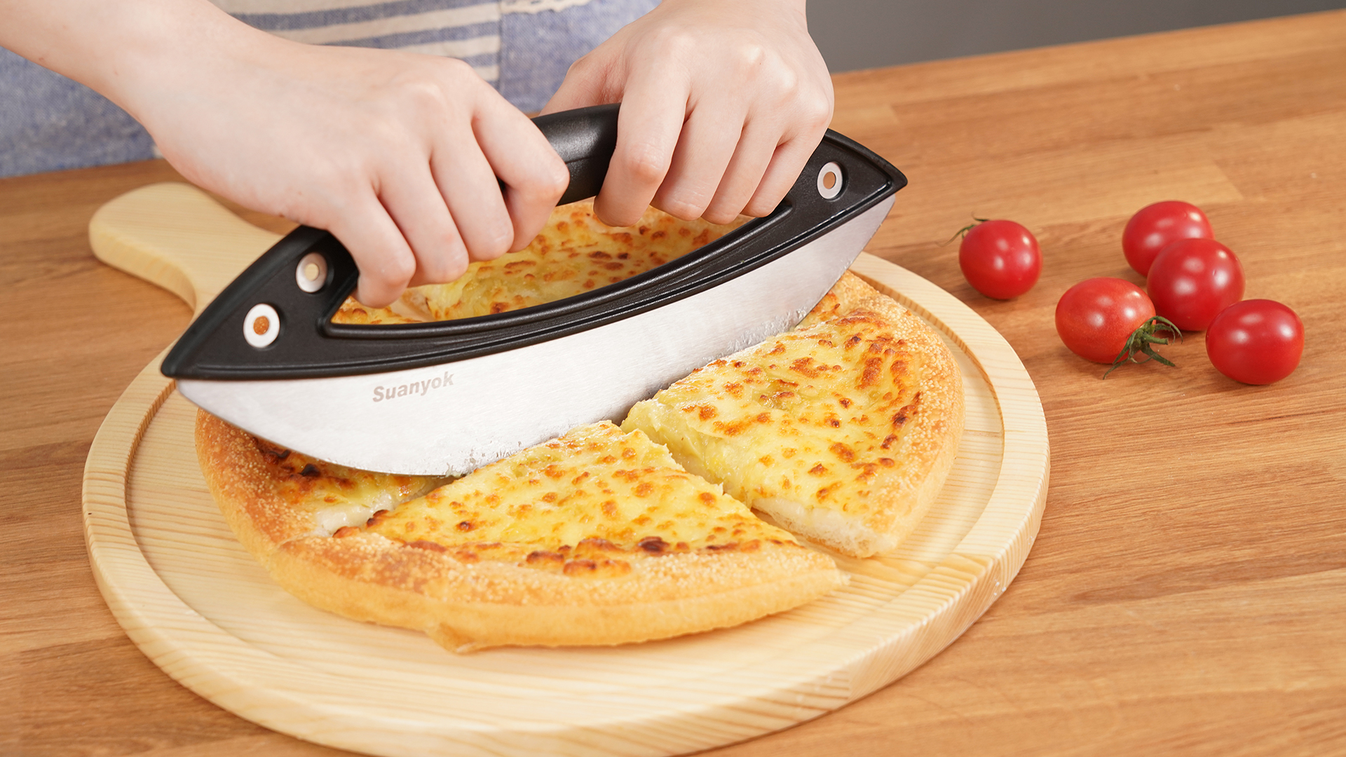 thumbnail video image 2 of Suanyok Premium Pizza Cutter Rocker Blade with Cover, 12" Large Stainless Steel Pizza Wheel Slicer-Food Vegetable Chopper Kitchen Gadgets, Black, 2 of 7