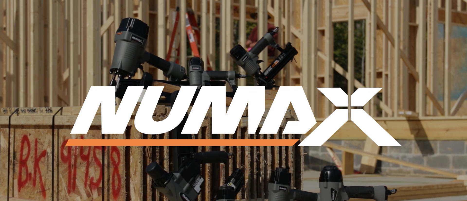 thumbnail video image 2 of NuMax FRN.131-3B500 21 Degree 3" x .131" Plastic Collated Bright Finish Full Round Head Smooth Shank Framing Nails (500 Count), 2 of 9