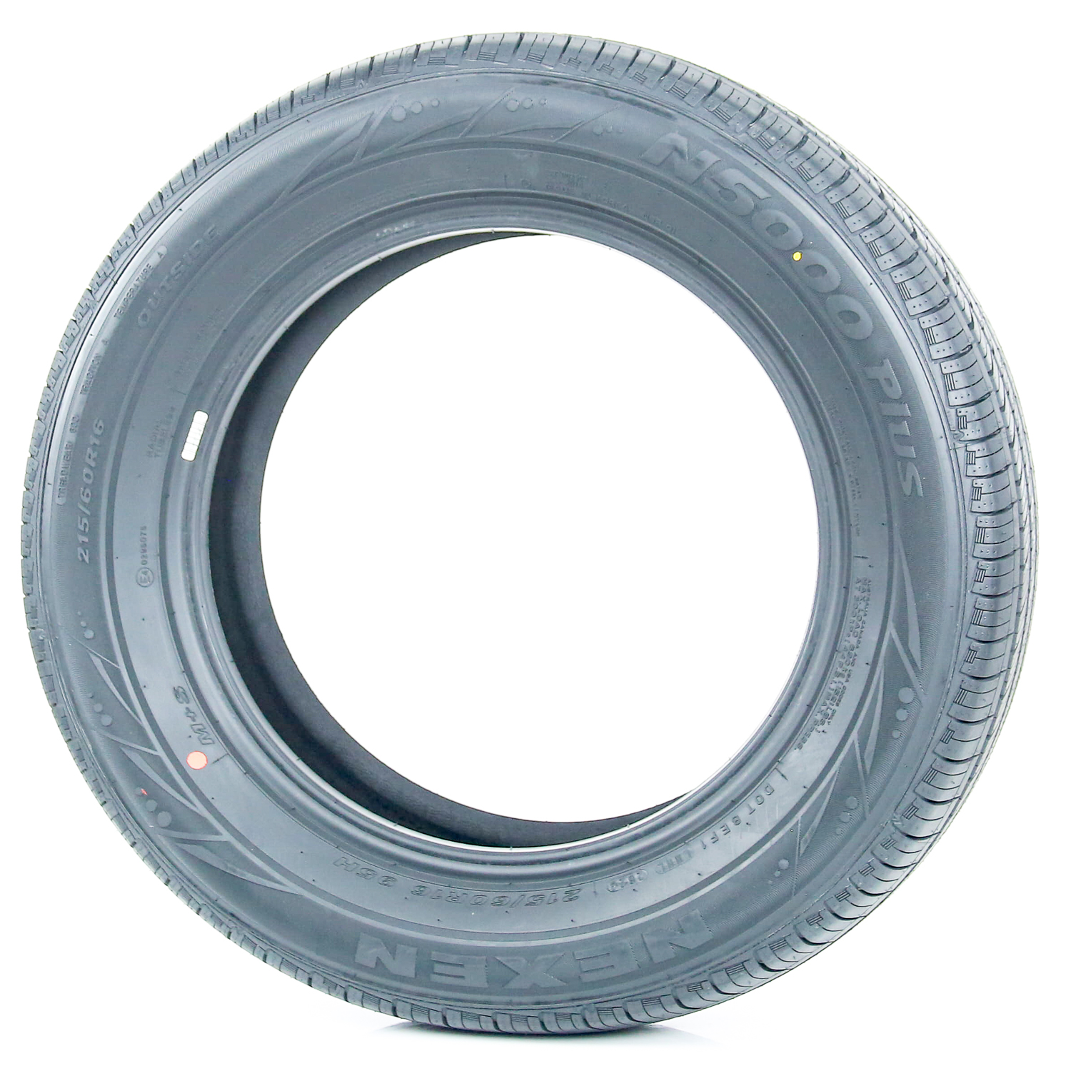 Nexen N5000 Plus 215/60R16 95 H Tire Fits: 2013-20 Ford Fusion S