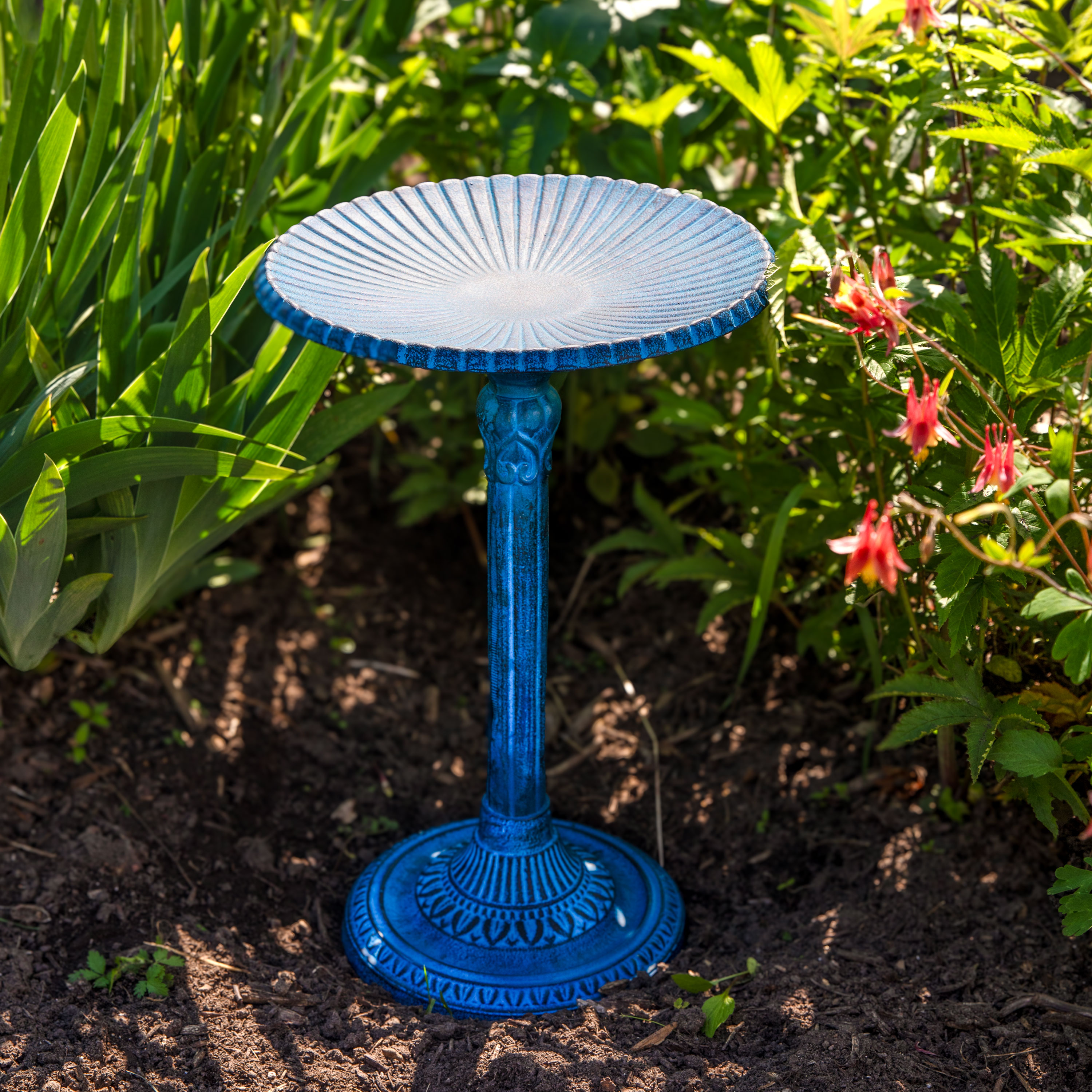 thumbnail video image 2 of Sunnydaze Art Decor Sunburst Freestanding Cast Aluminum Outdoor Bird Bath, Blue Patina, 2 of 10