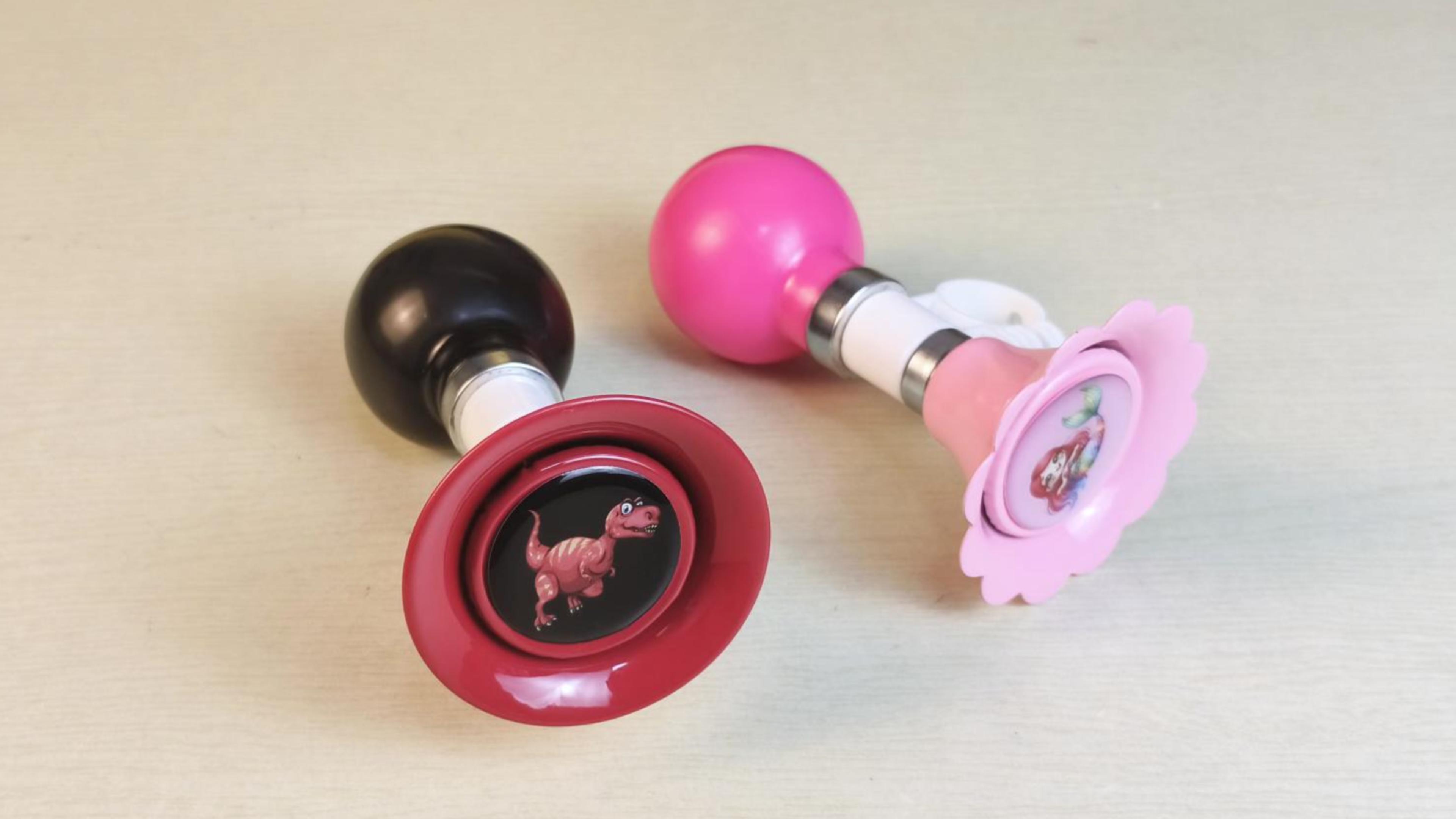 thumbnail video image 2 of YeloYolker Kids Bike Horn, Cute Bicycle Handlebar Air Horn for Boys, Toddlers Universal Bike Accessories for Tricycle, Balance Bike, Scooter(Fire Truck), 2 of 7