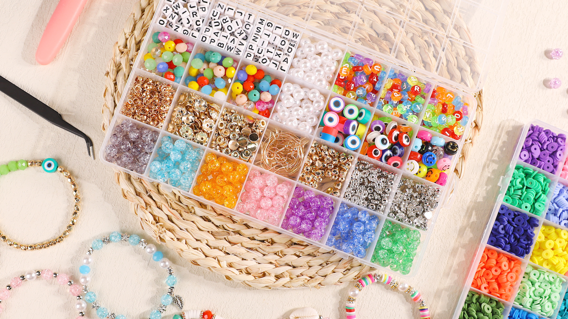 thumbnail video image 2 of OCARDI Bracelet Making Kit, Craft Toys kit, Boys and Girls,Child,Ages 6+,7500pcs, 2 of 9