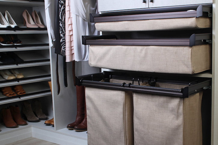 thumbnail video image 2 of TAG Hardware Premium 14 1/8" Long Pullout Closet Valet Rod, 9 9/16" Extension, 2 of 6